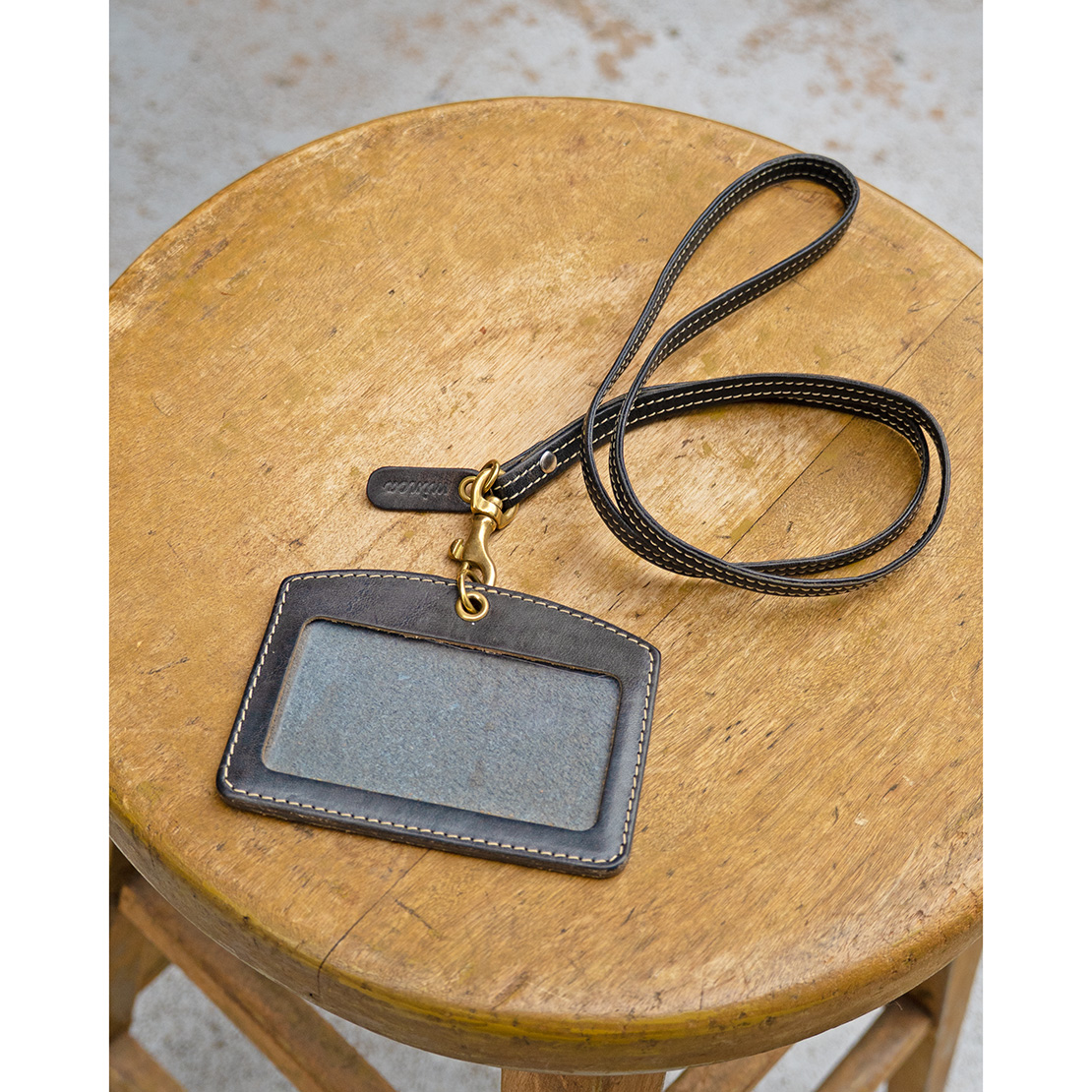 🎍 新年のご挨拶と初売りのお知らせ 🎍 ストラップはセットで特別価格に（〜1/12まで）