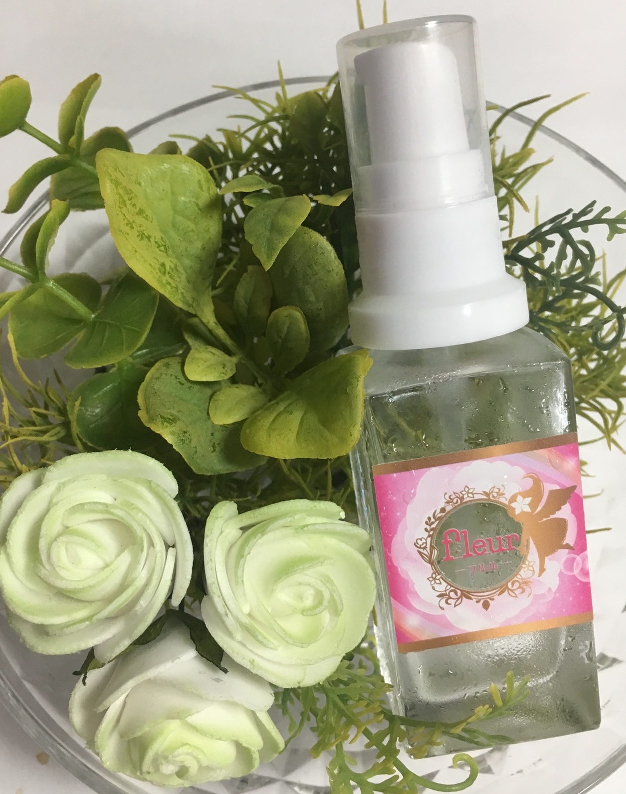 なんでfleurフルル のラベルがピンクなのか！