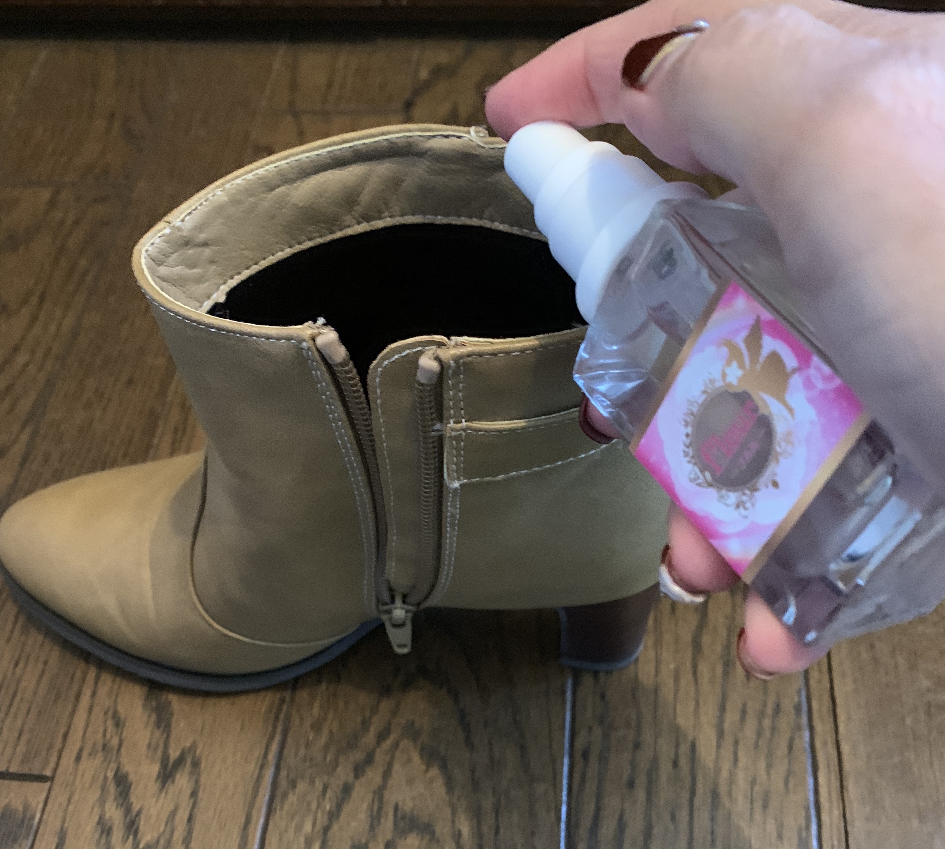 洗えない靴の消臭に！