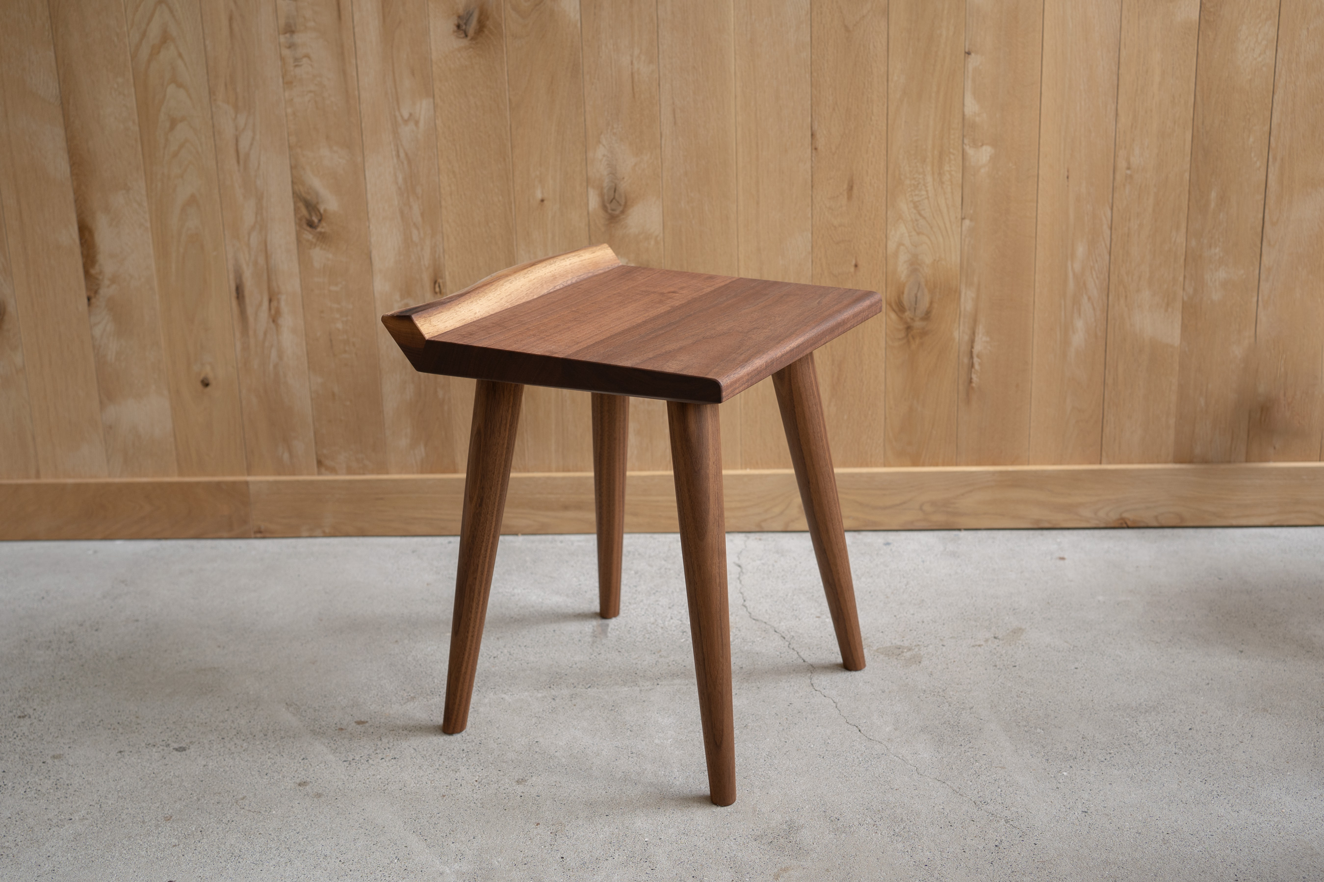 MiMi stool