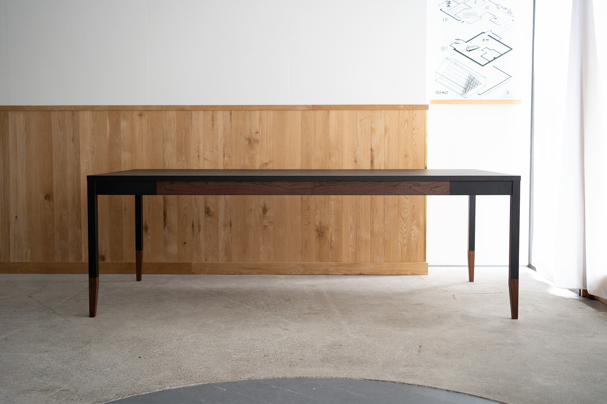 特別仕様の ALTERNATIVE TABLE