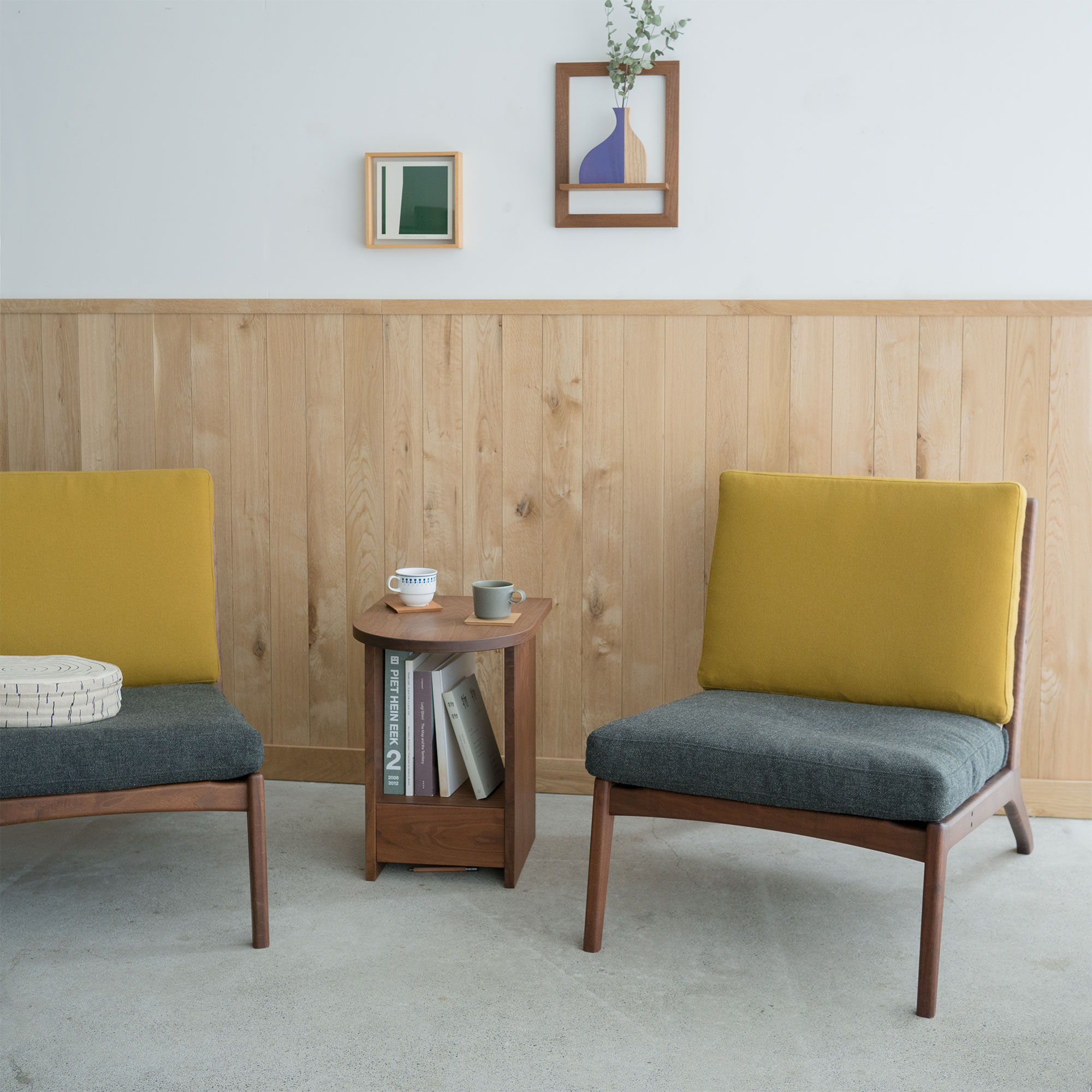 WOODWORKのソファとその周り