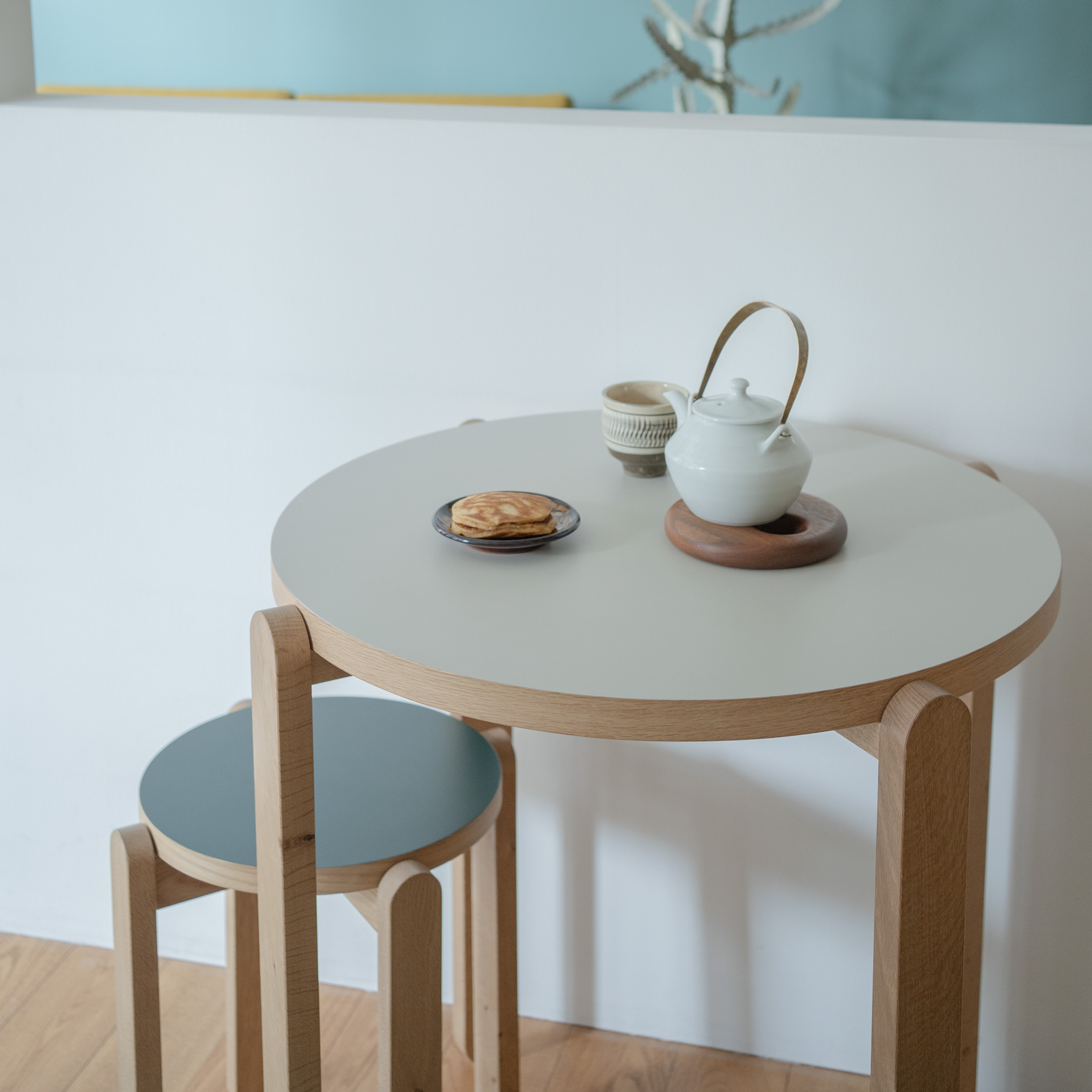 ICE STICK TABLE & STOOL SET / スタッキングテーブル&スツール セット