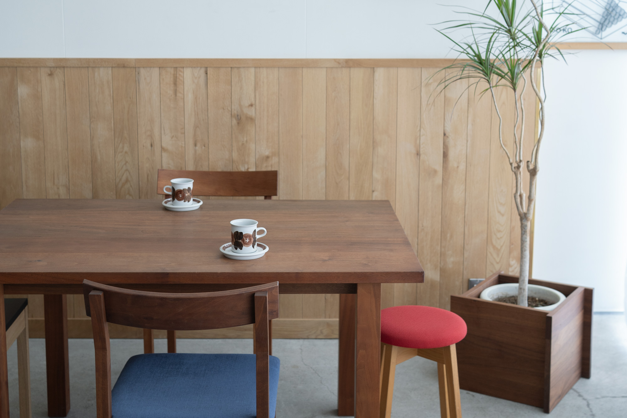 ダイニングテーブルのサイズ感