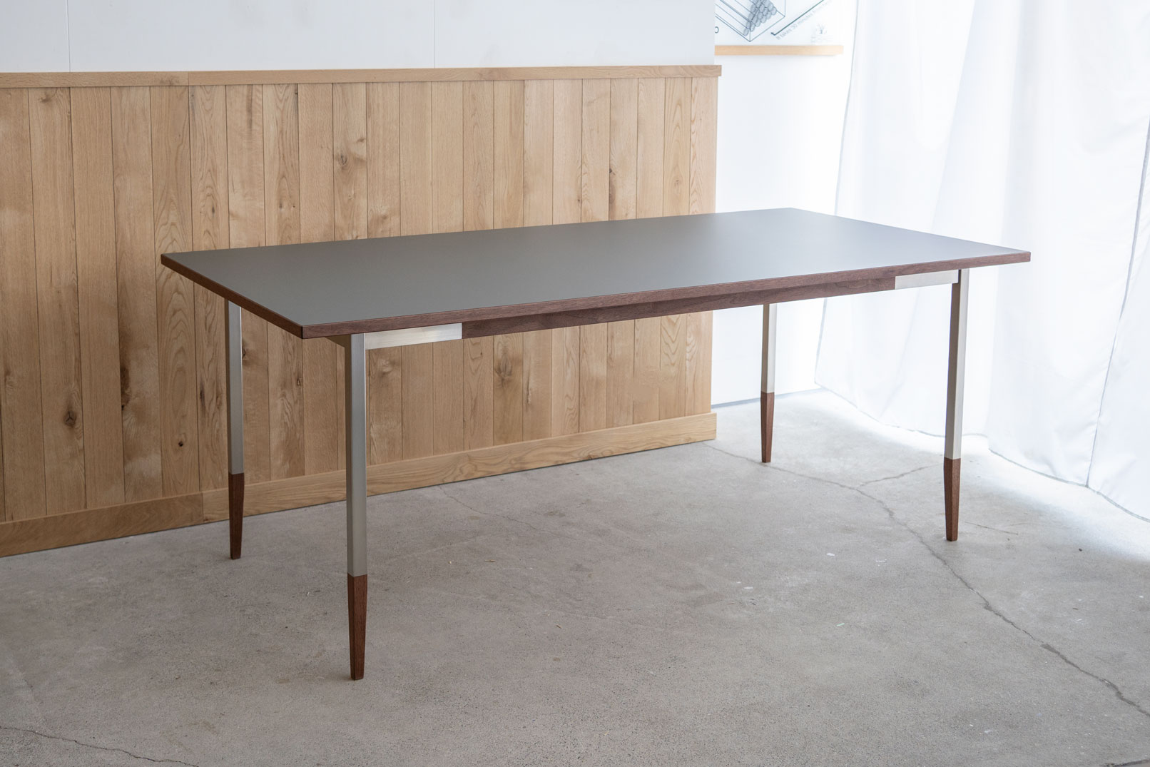 ALTERNATIVE TABLE ／ グレーメラミン天板