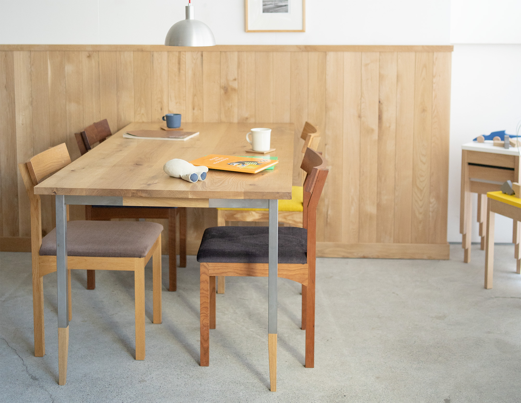 ALTERNATIVE TABLE／アウトレット
