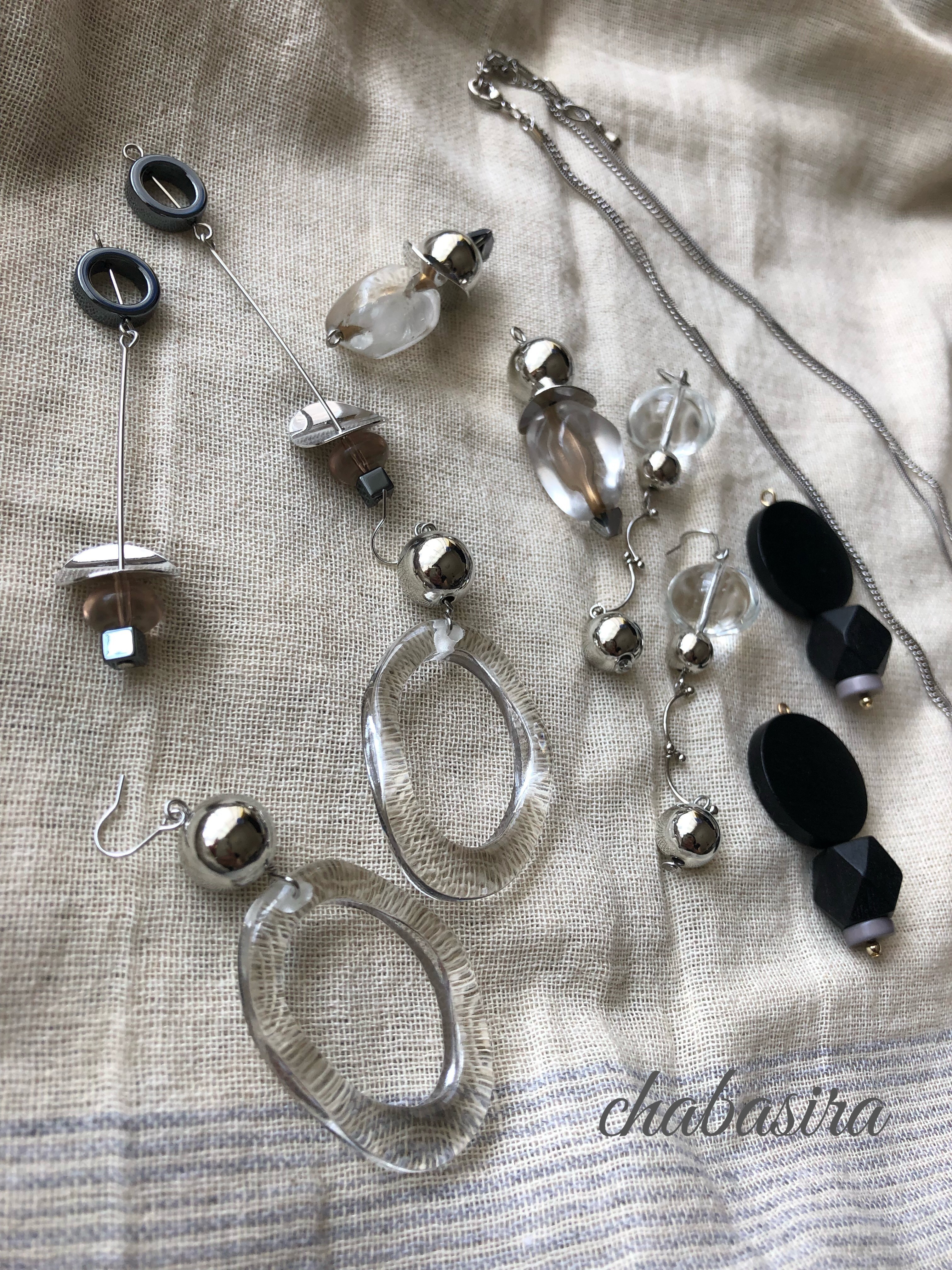 シルバーとクリアピアス