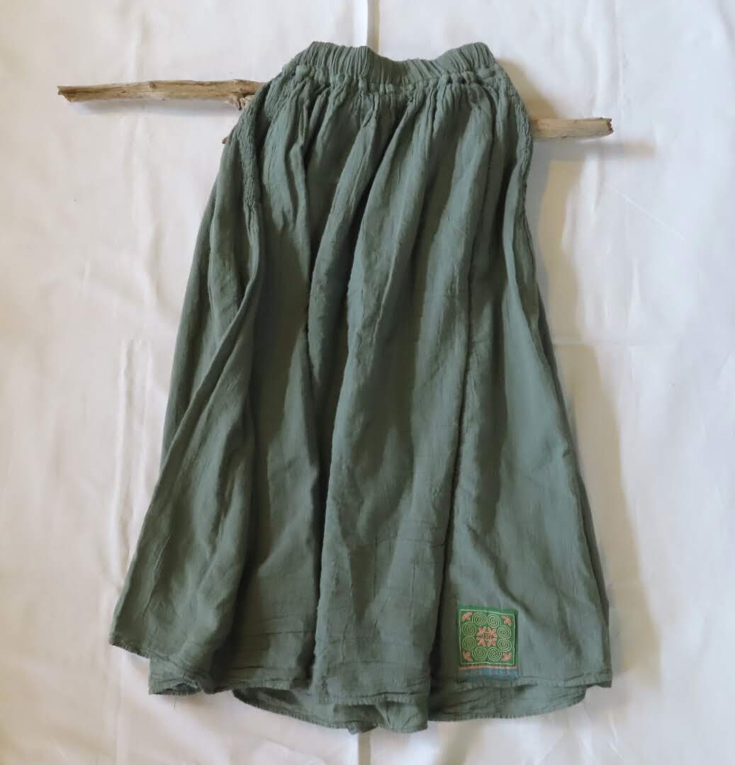 古布つきモスグリーンのロングスカート♪