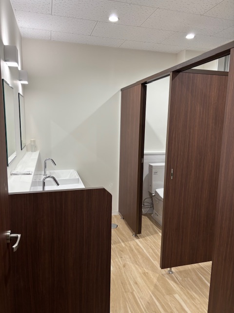 トイレが完成しましたー！