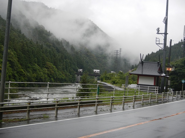 異常渇水から、梅雨入り　程々に降って欲しい！