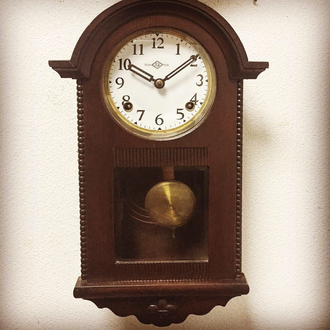 大正末～昭和初期　アールデコ様式掛時計　鶴巻英工舎製の文字盤のレストア