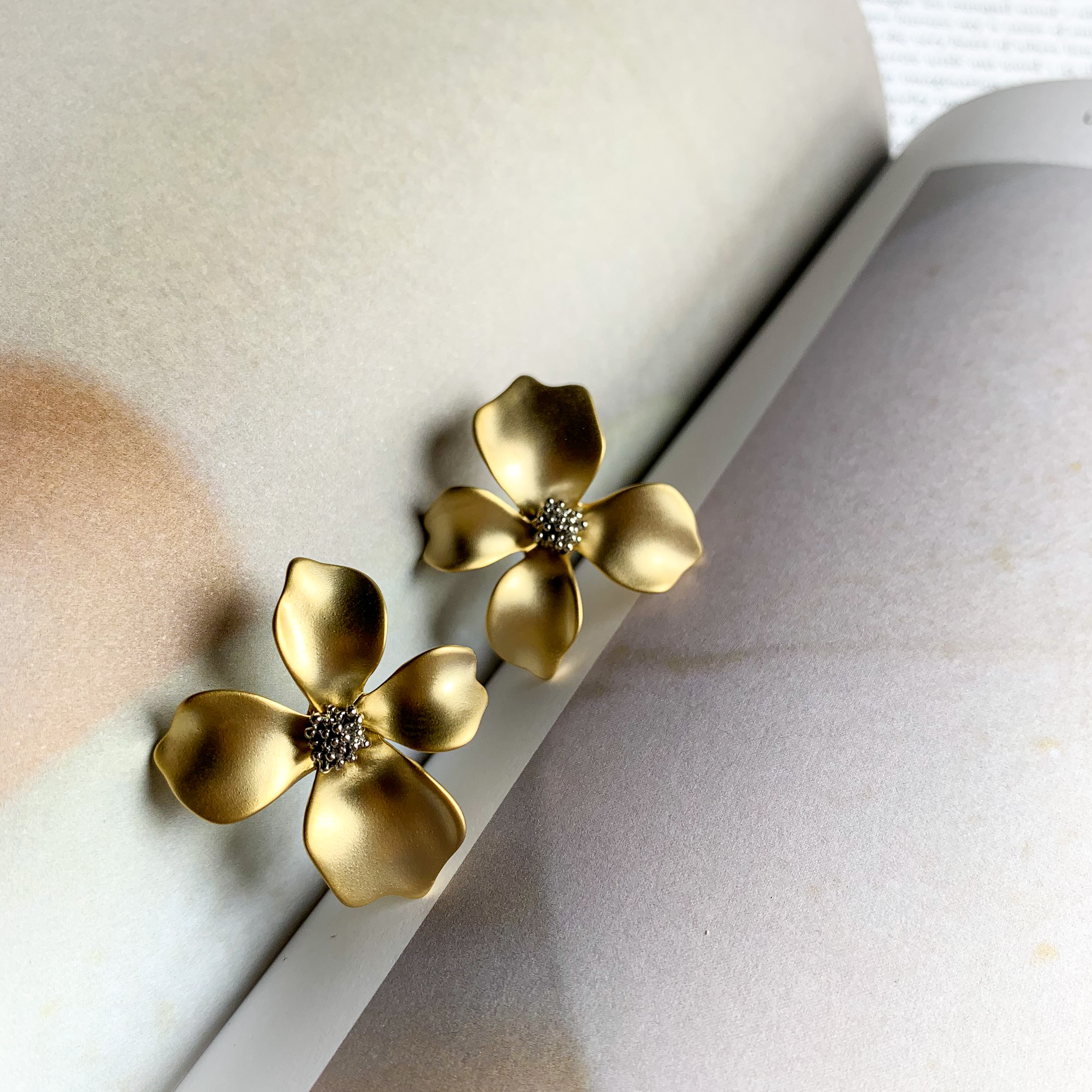 mat gold flower♡
