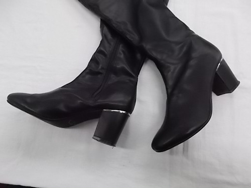 ロングブーツ 中古 レザー 黒 アーモンドトゥ チャンキーヒール 足首からふくらはぎの真ん中までのフ