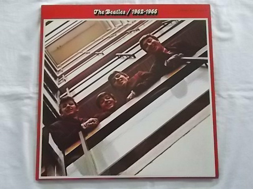 中古レコード 国内盤 2枚組 見開きジャケット ビートルズ 赤盤 THE BEATLES 1962-