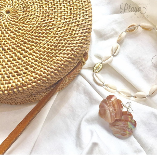 デザイン豊富で迷ってしまう😻天然シェルピアス🐚🌈