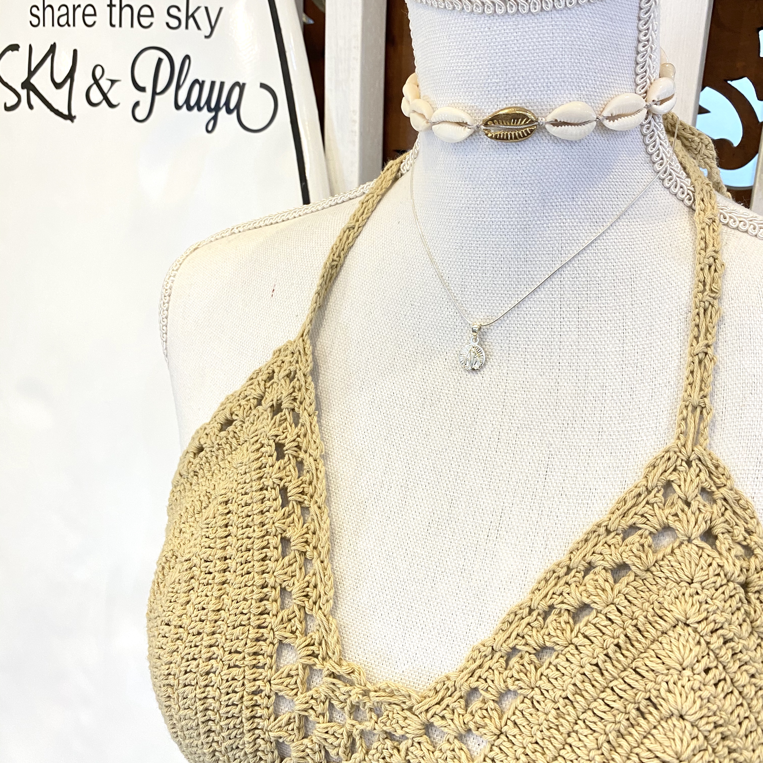shell necklace