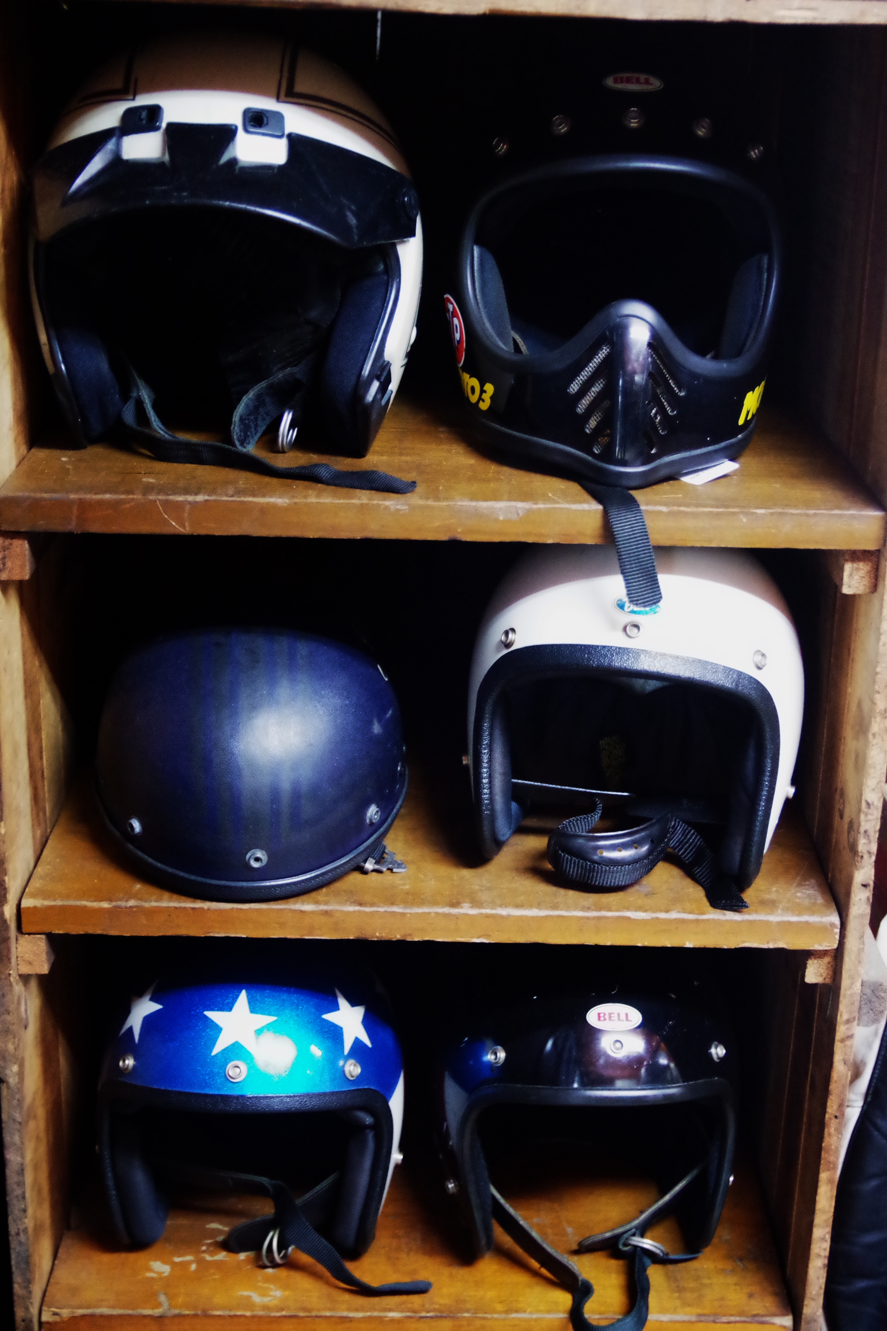 ヘルメットのお問い合わせありがとうございます。