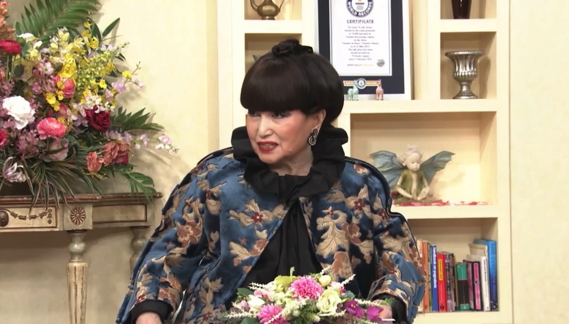 11月11日放送「徹子の部屋」にて黒柳徹子さんが妙中パイル織物の生地をつかった洋服を着用