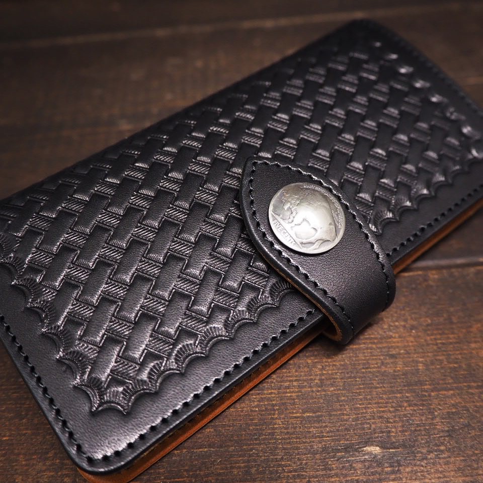 コンチョボタンバスケットウィーブスマホケース