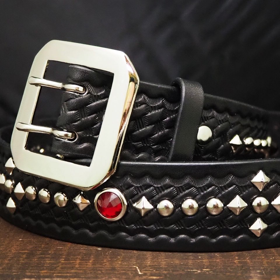 スタッズベルト