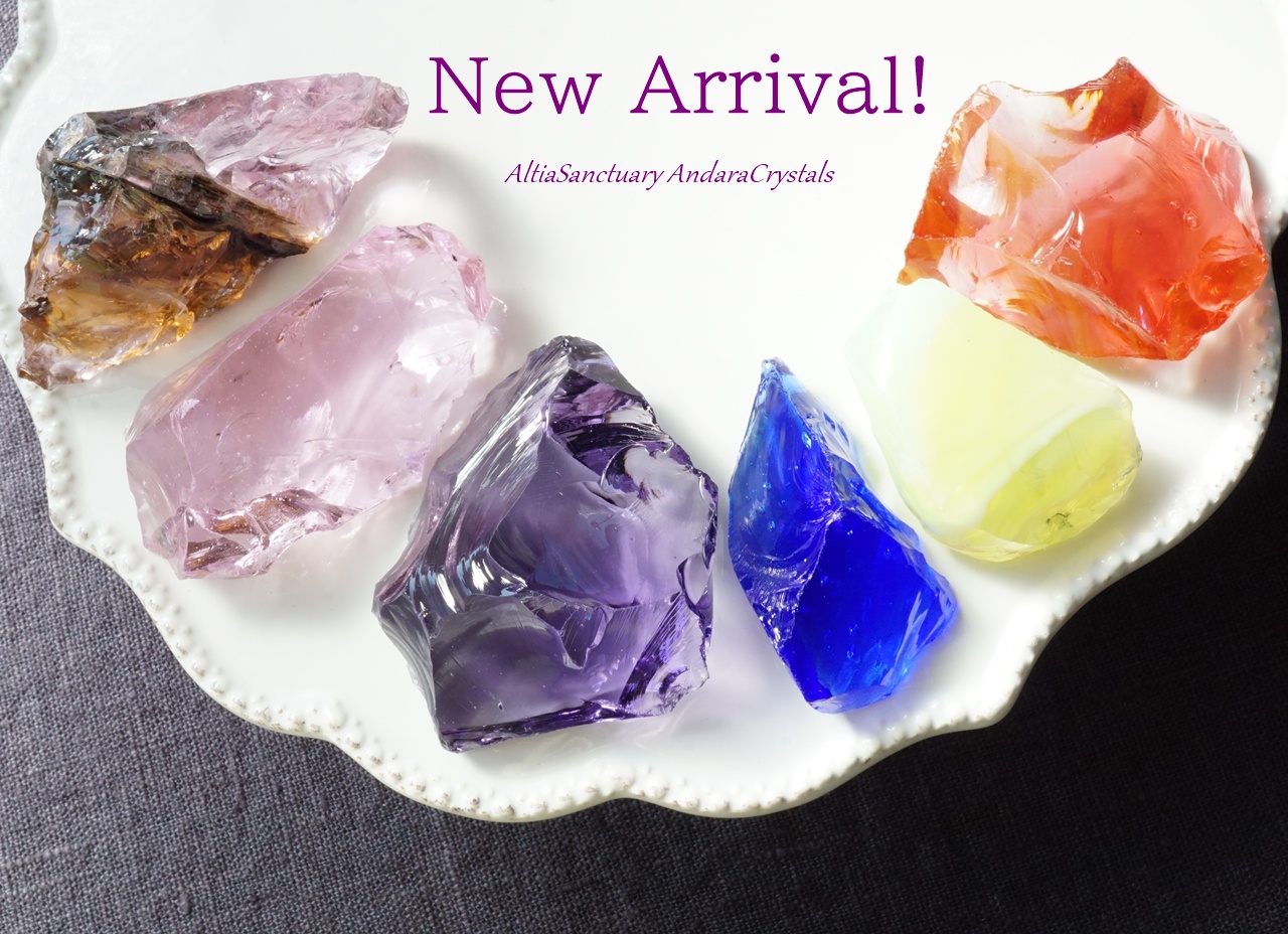 New！大きめサイズのアンダラクリスタル６点入荷しました✨