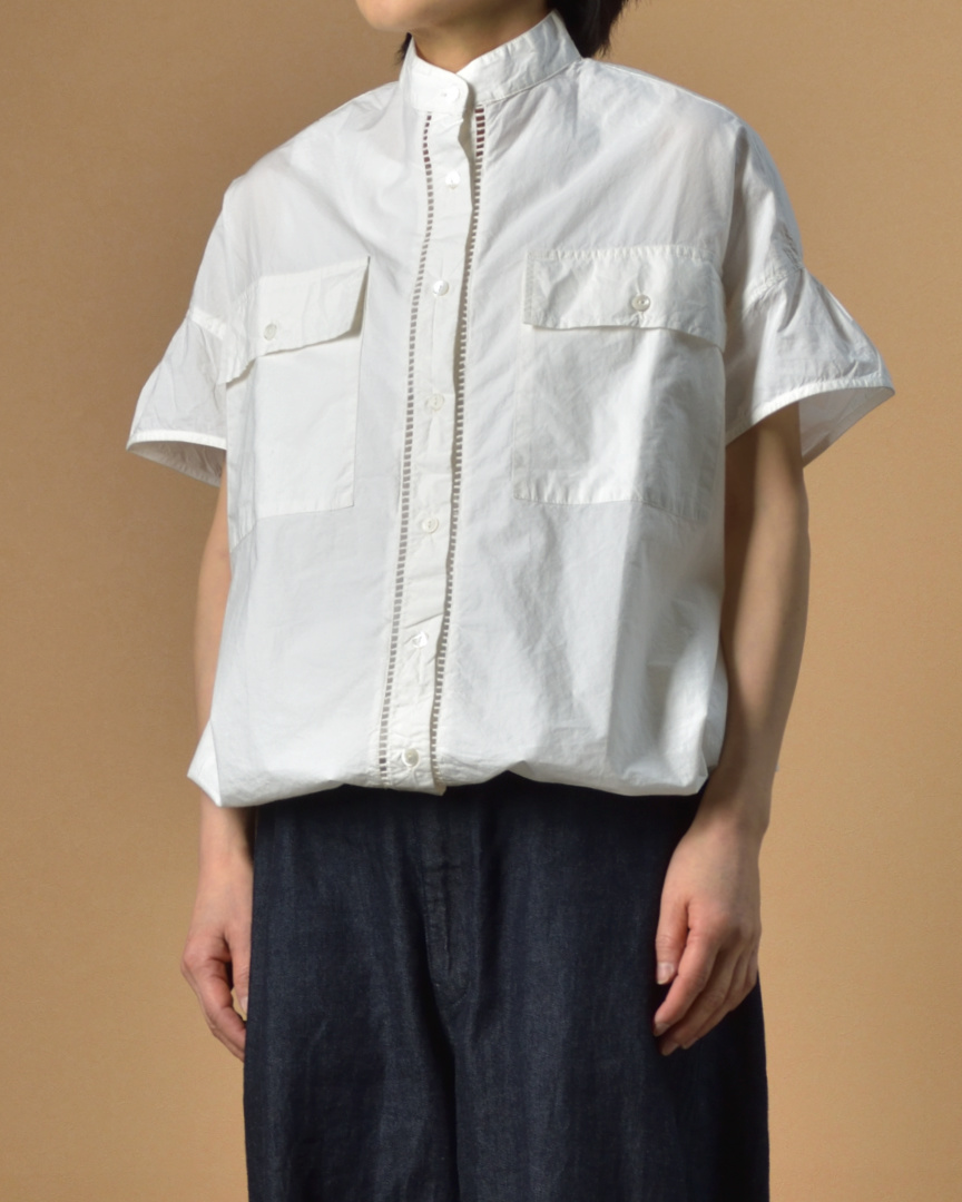 大人の女性に贈る、初夏のブラウス選び