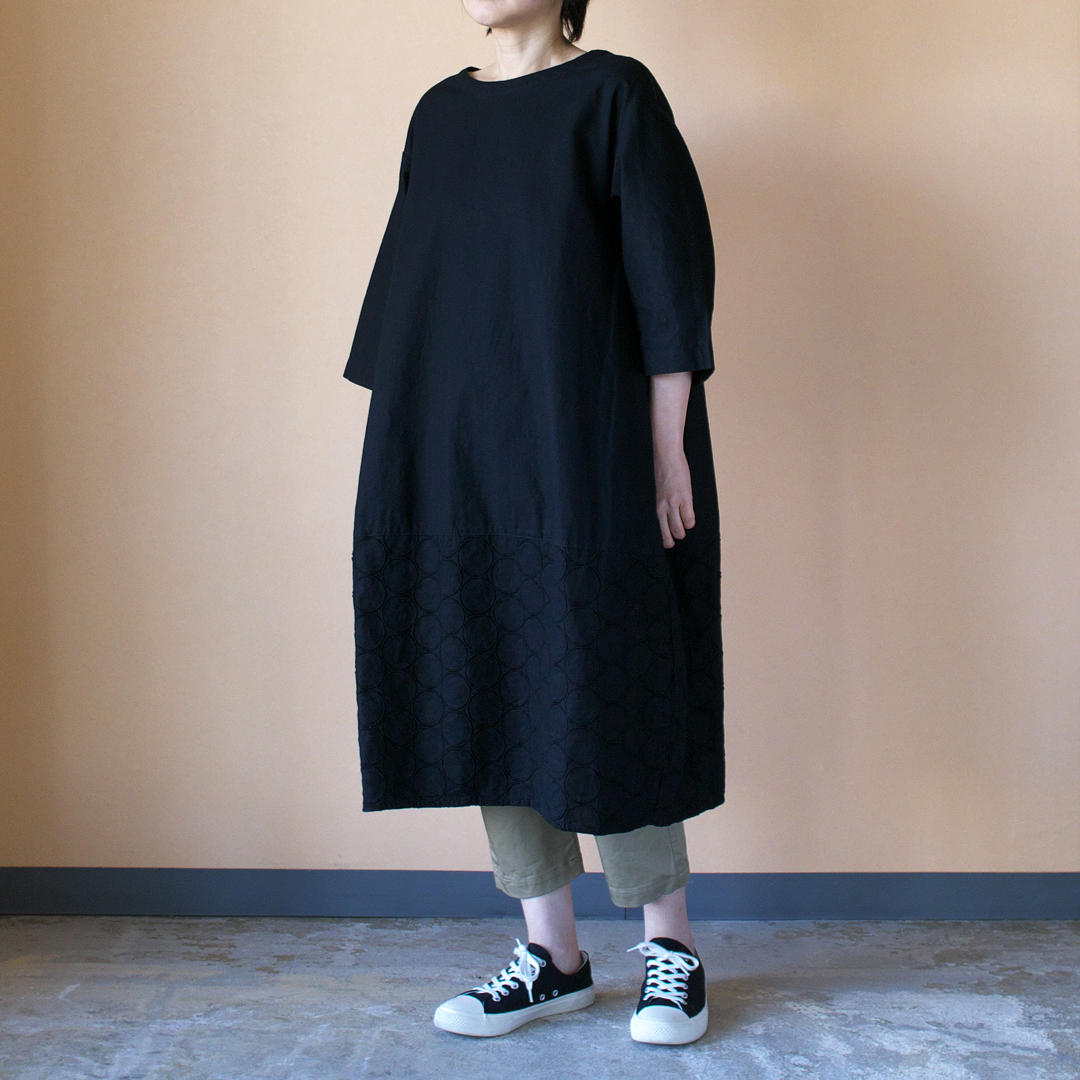 prit　プリット　リネンコットンキャンバスサークル刺繍切替７分袖コクーンワンピース