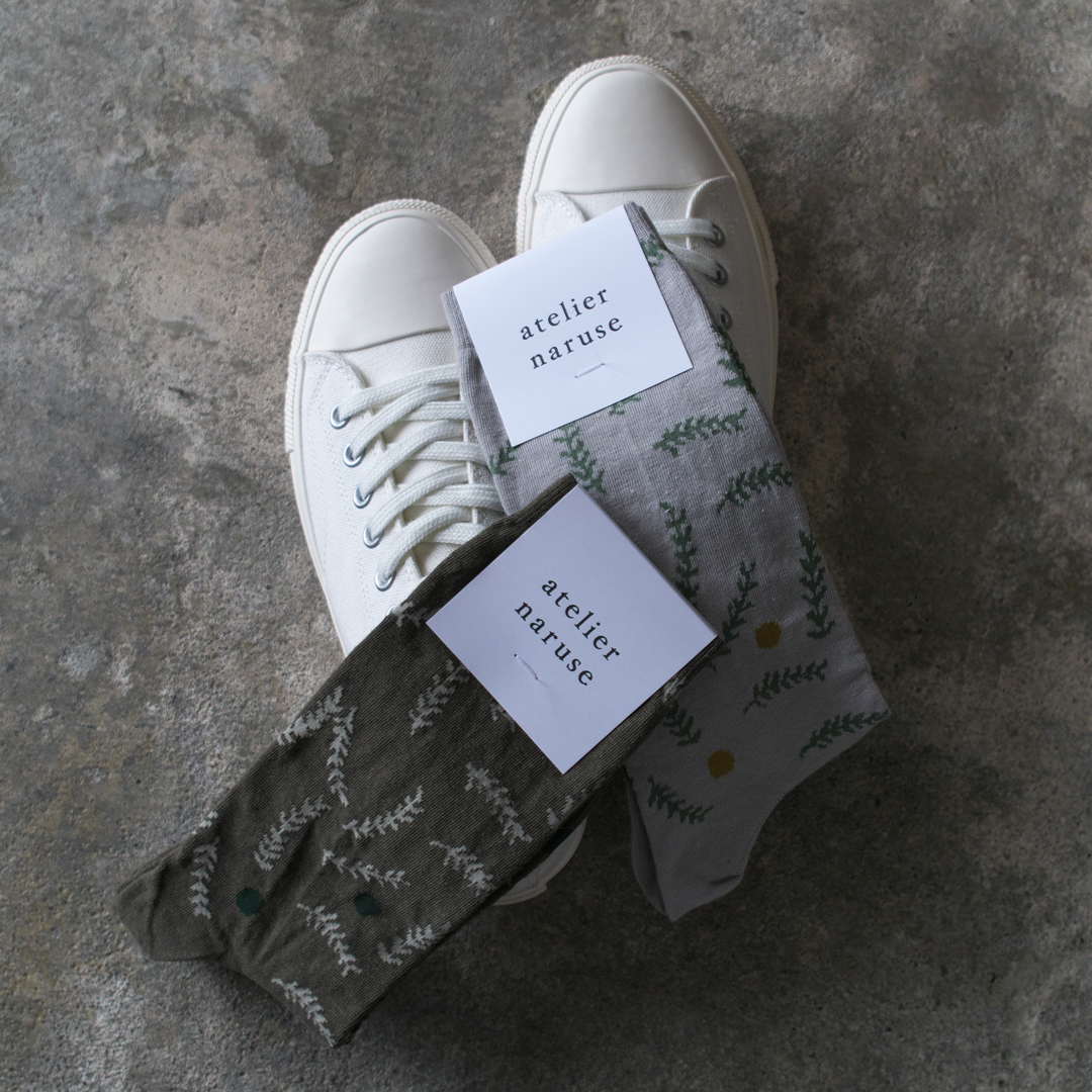 atelier naruse アトリエナルセ　綿麻 grass ミドルソックス