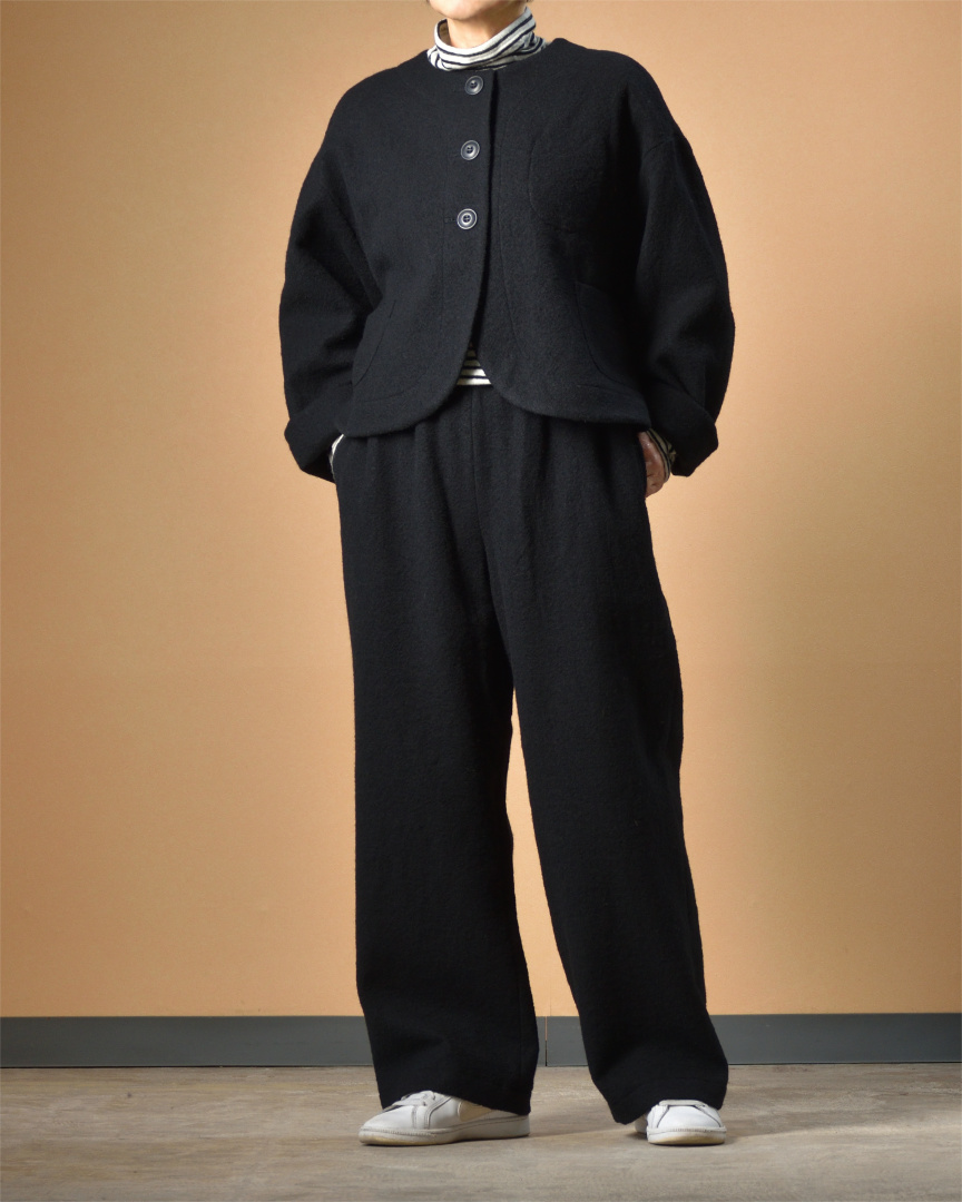 サラウエア　フェルティングウールジャケット＆パンツ