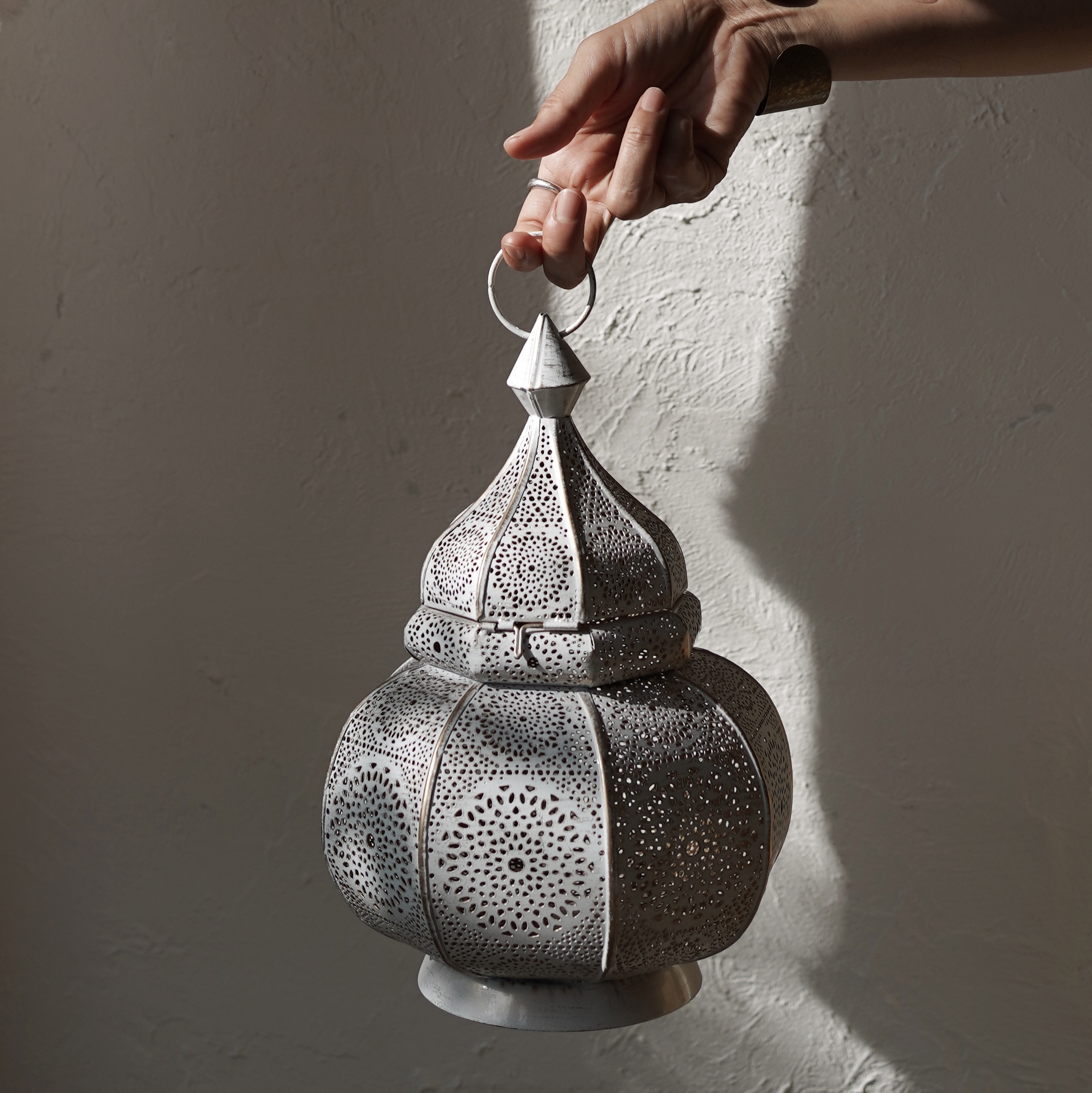 入荷と同時に即完売となったモロッカンスタイルキャンドルランタン再入荷しました!