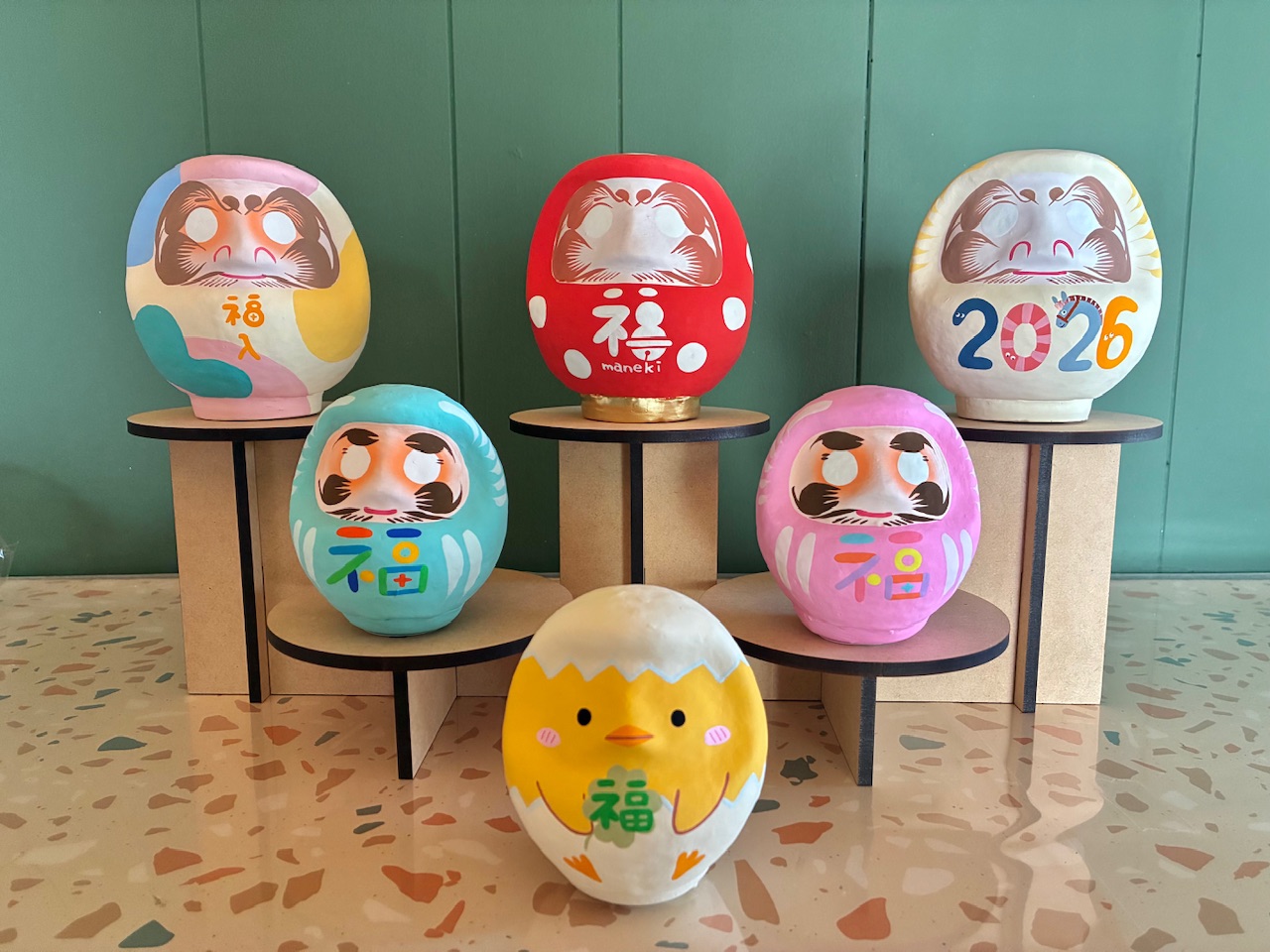 いろんなだるま、ぽろぽろと