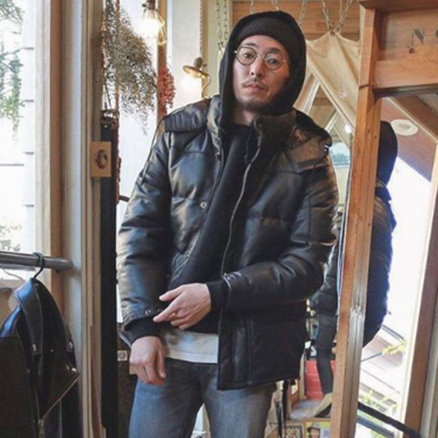 ホースハイド（馬革）を使用したオールレザーダウンジャケット。