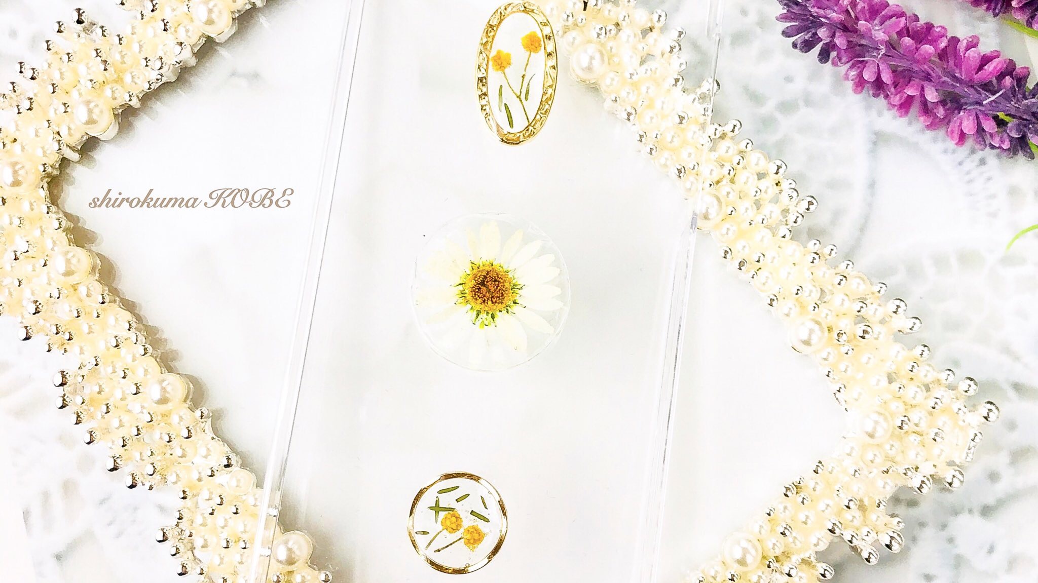 ミモザとスノーポールの花のiPhoneケース