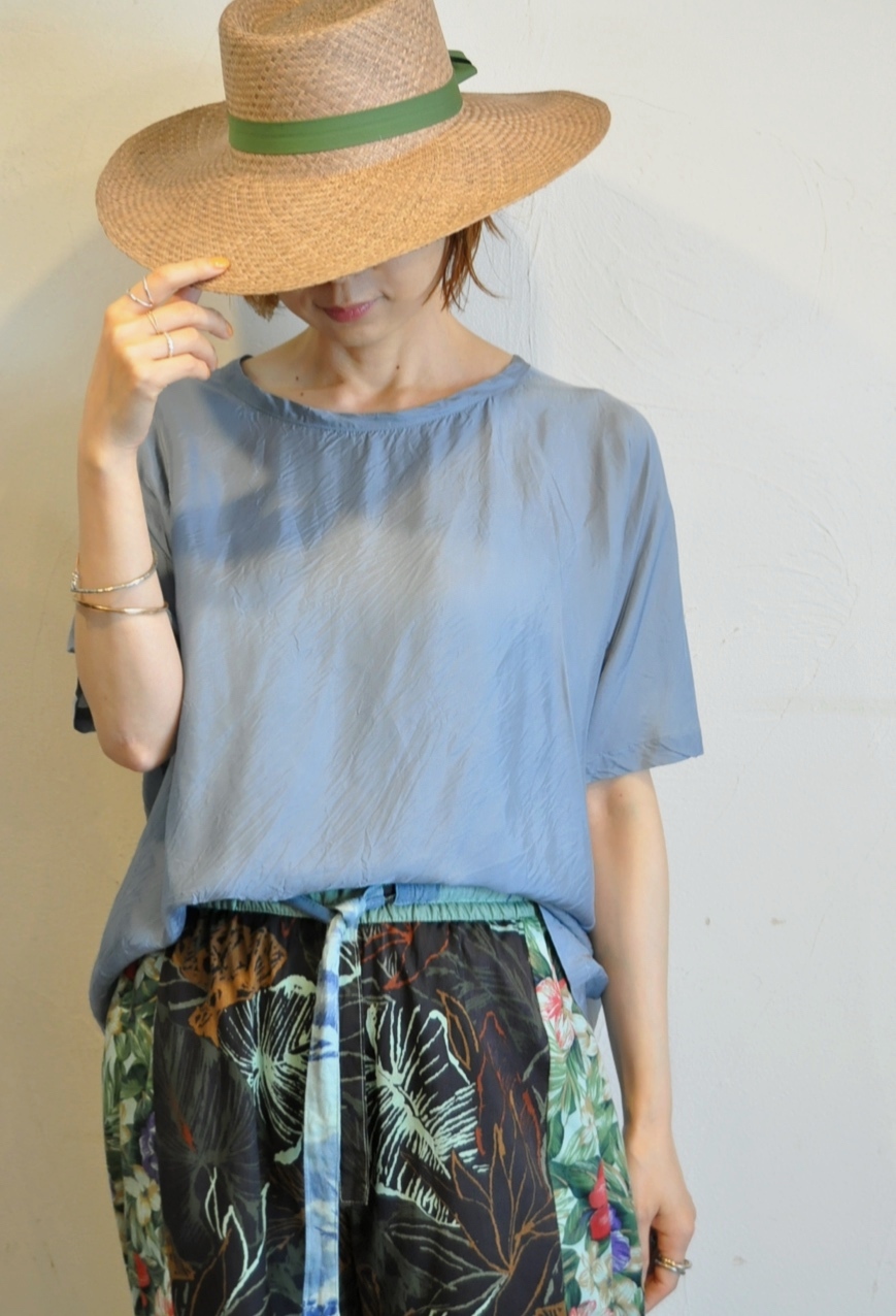 "hippiness"　Tシャツリリースしました！！
