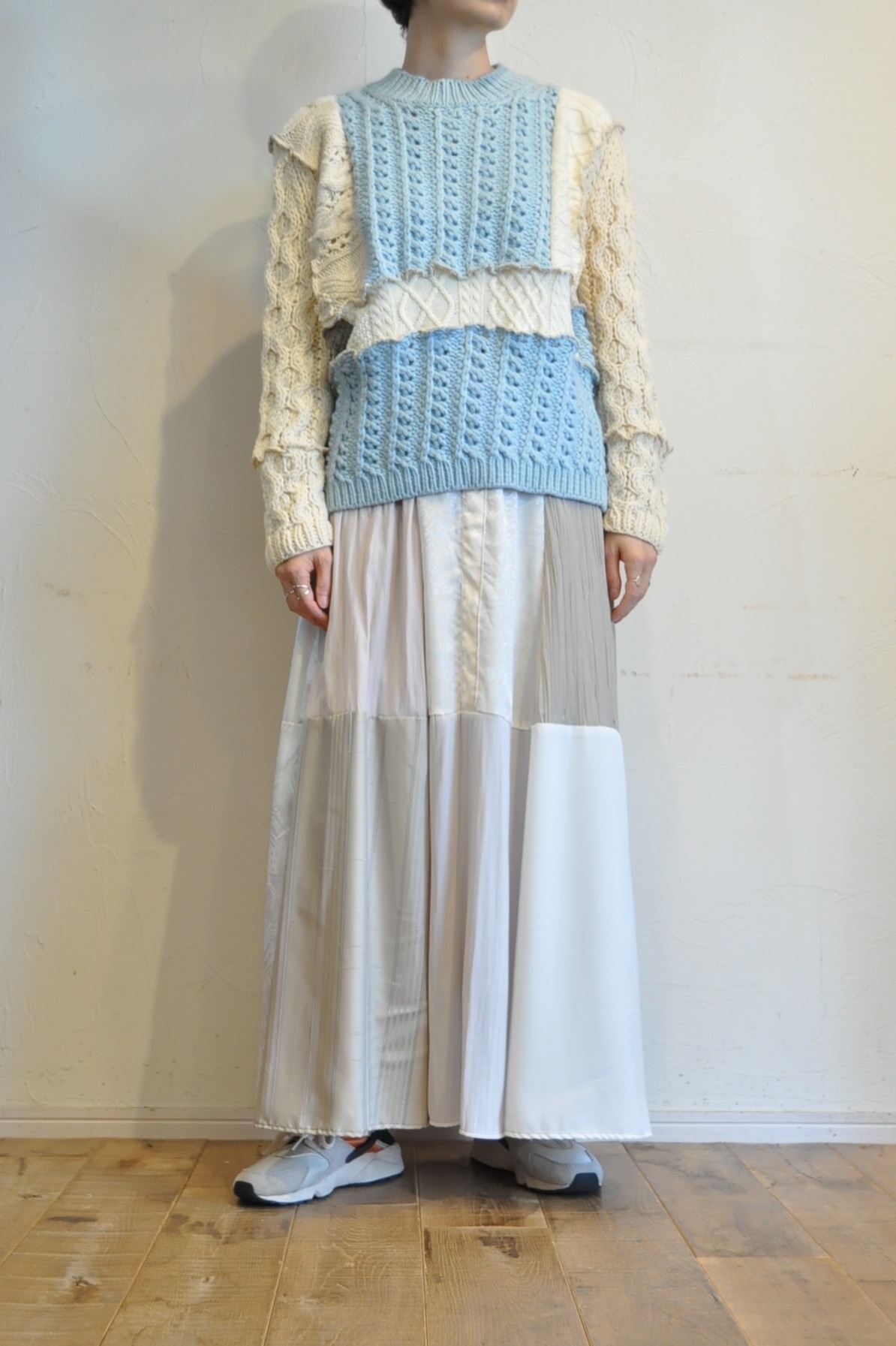"RehersalL"一点物のセーター。