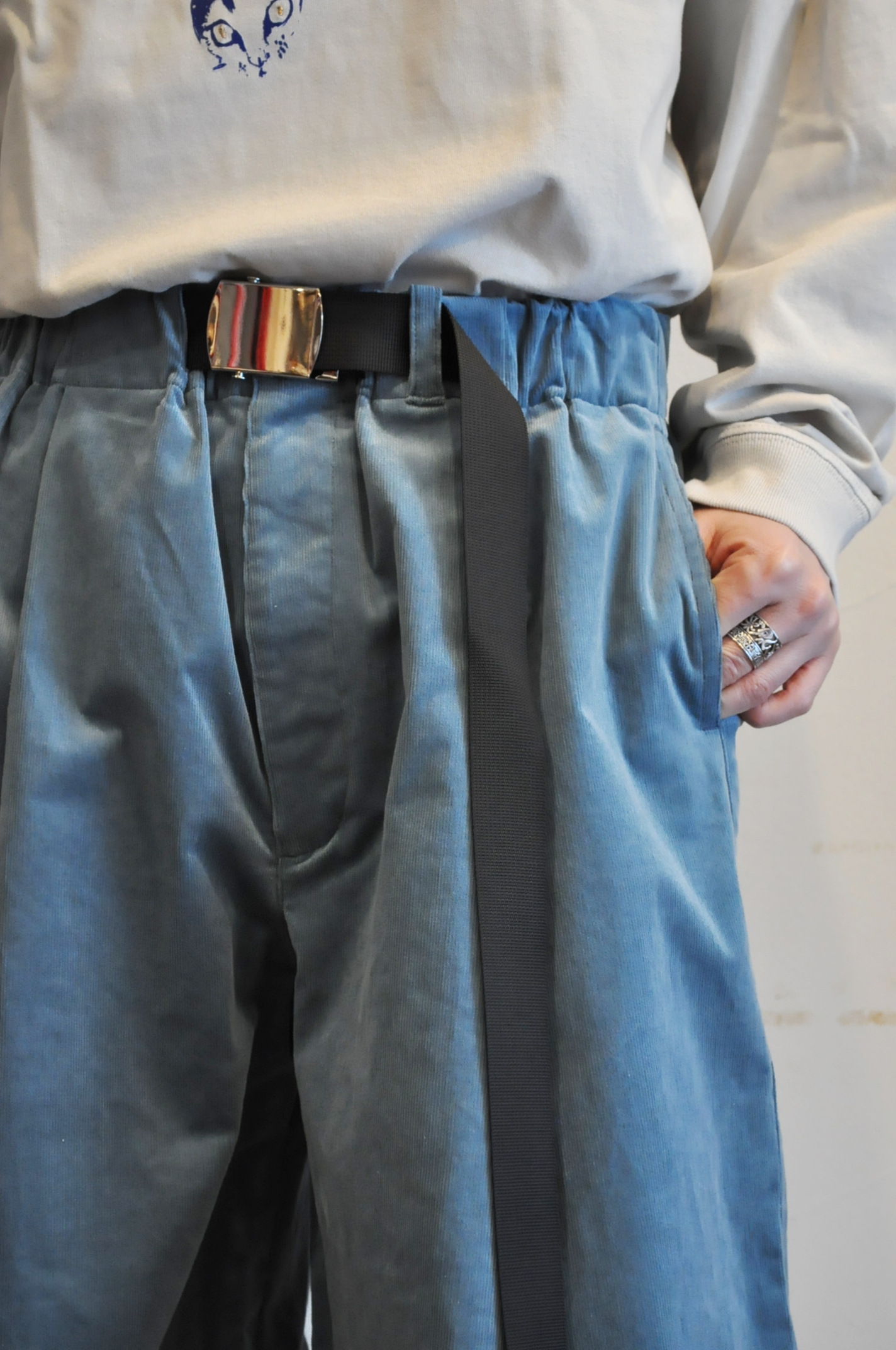 "M53."新作ベルテッドパンツ。