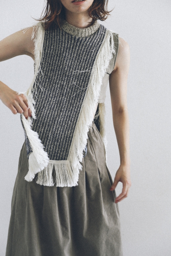 "RehersalL"ニットフリンジベスト