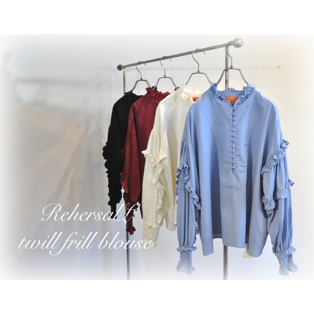 "RehersalL" ロングランで人気のブラウス。