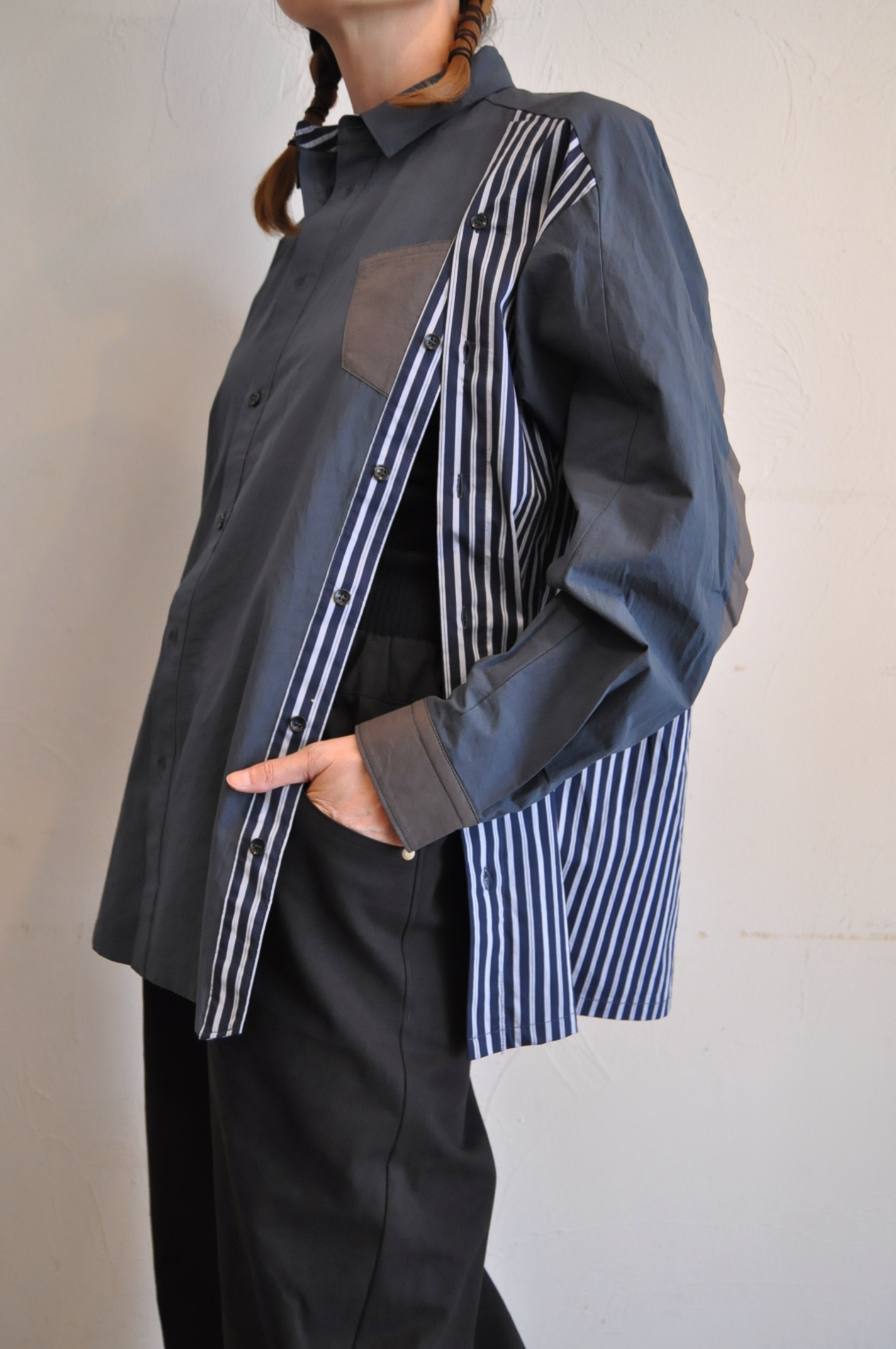 "garance et violette"絶妙なデザインシャツ。