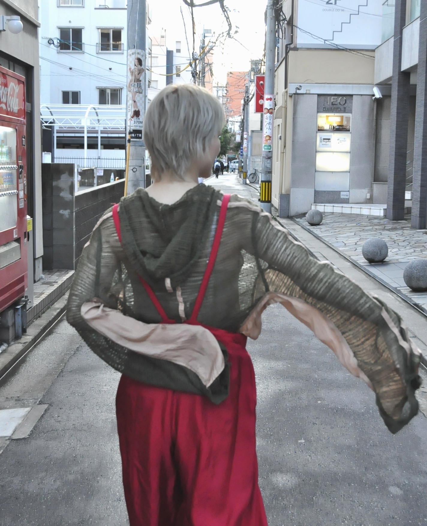 "hippiness" 魅惑のRED。
