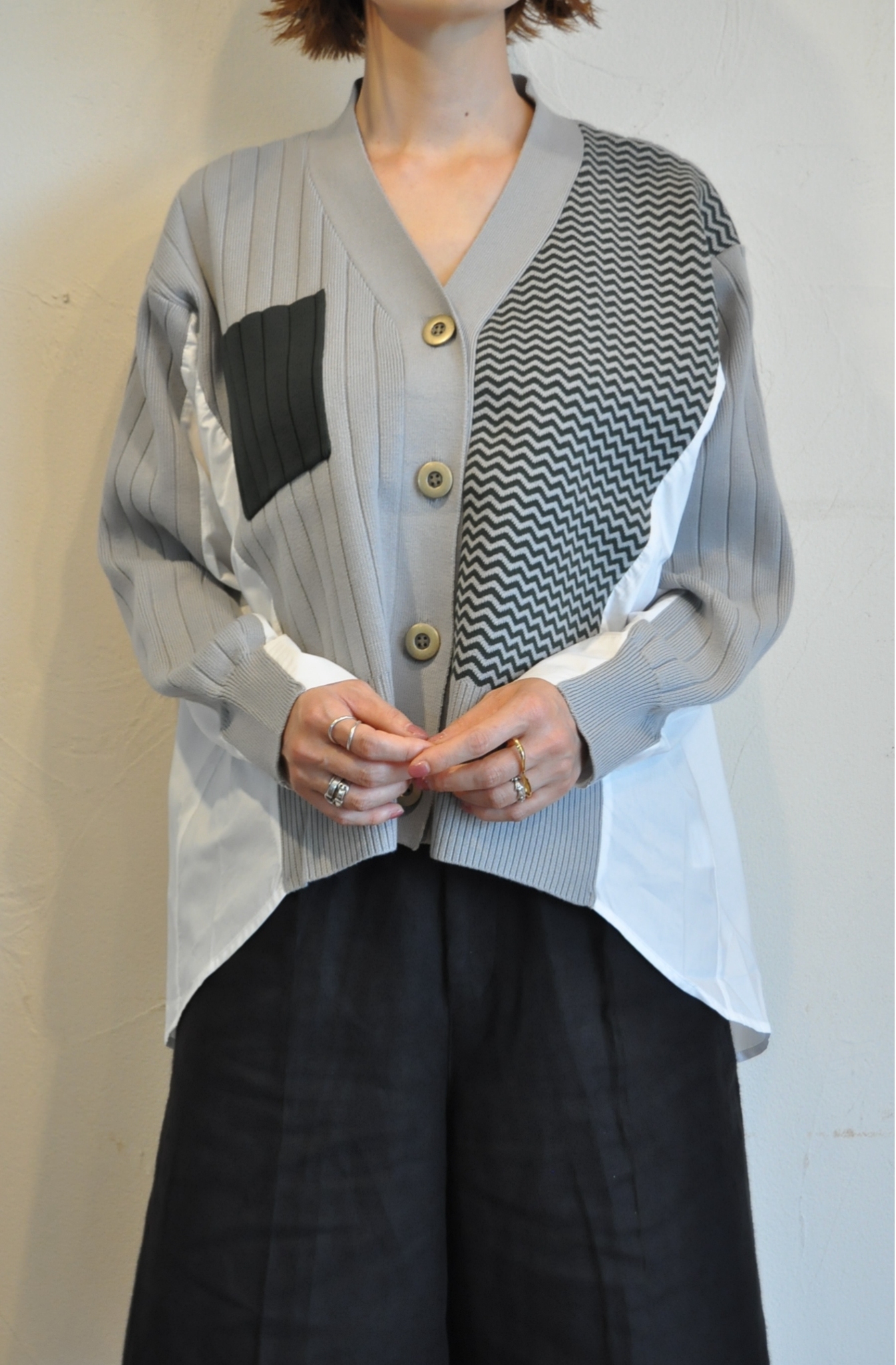 "capis" 存在感のある一枚！