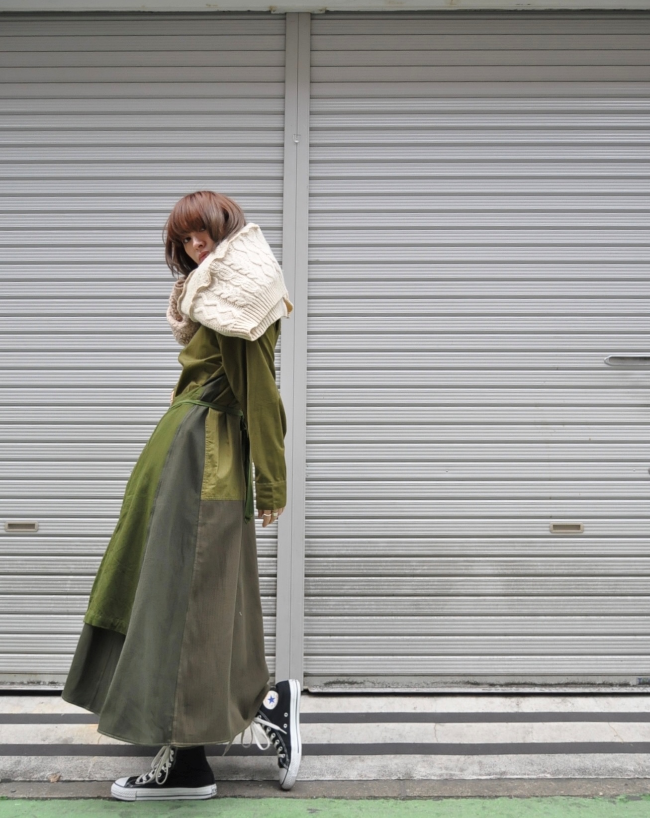 "RehersalL"シャツワンピを着る。