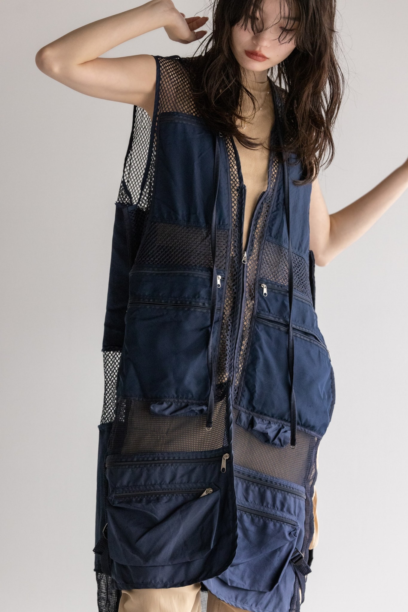 "RehersalL"一点物のメッシュベスト。