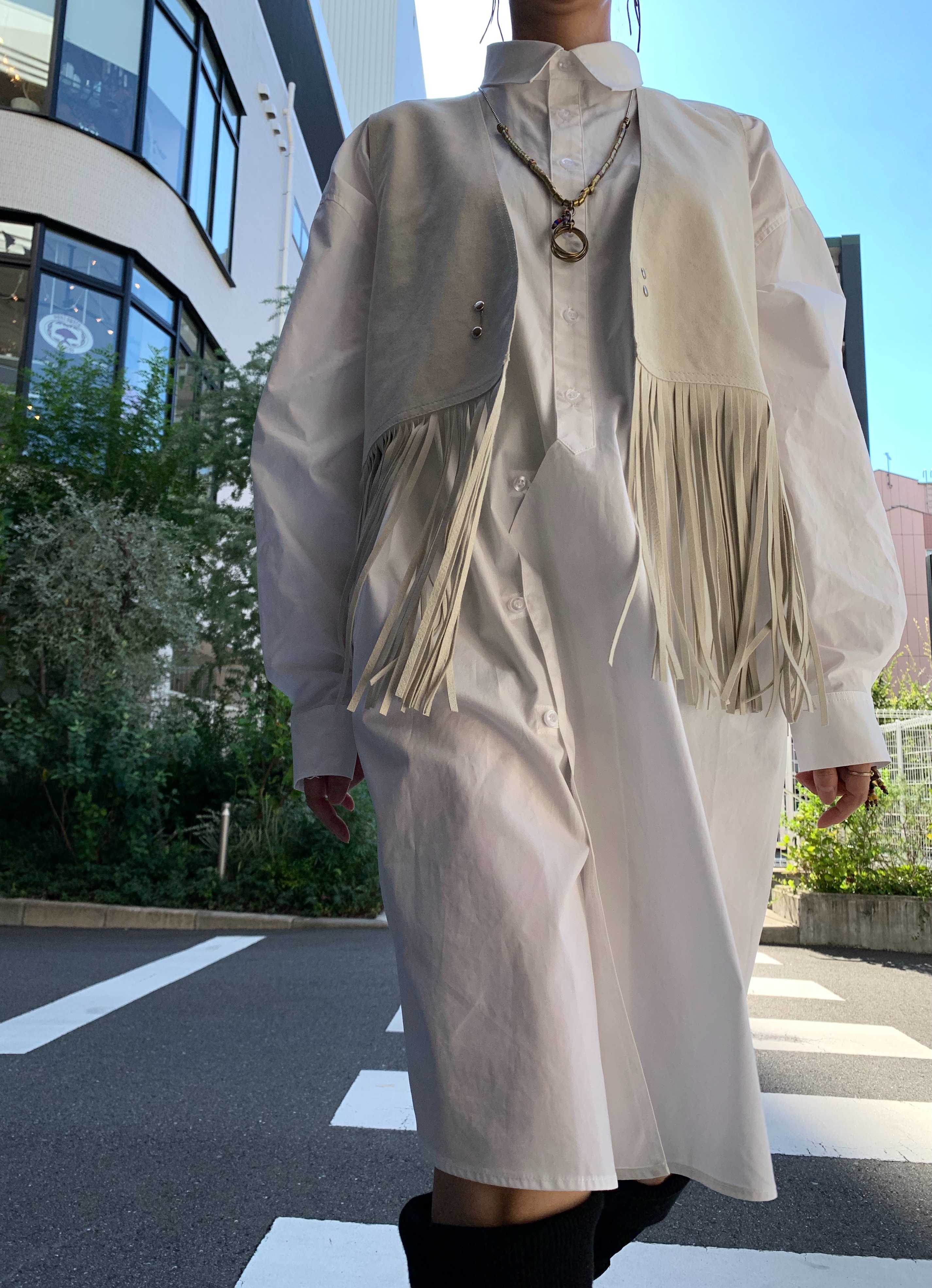 "M53." ナックルフリンジベスト