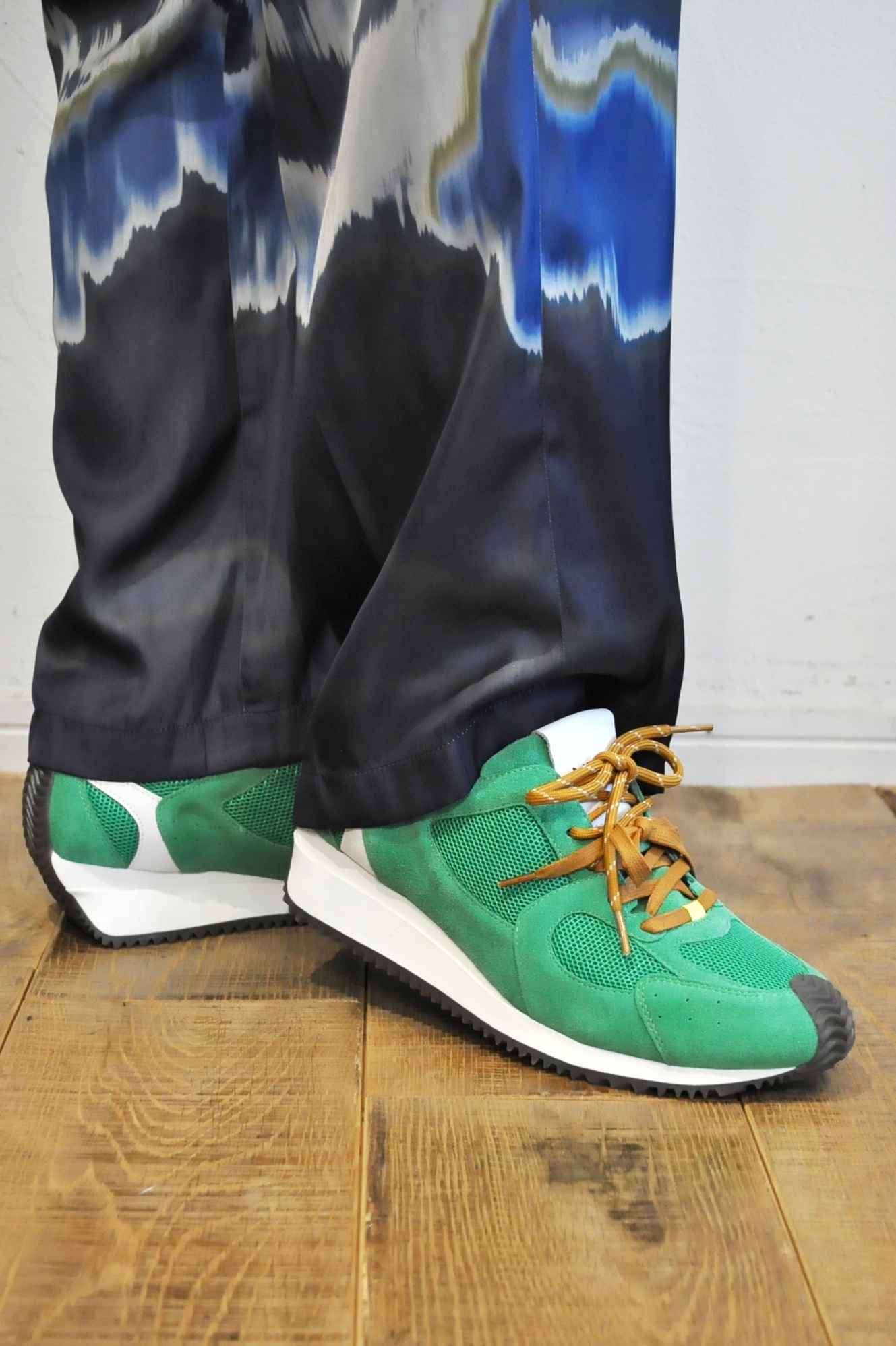 "MANA"春の新作スニーカー