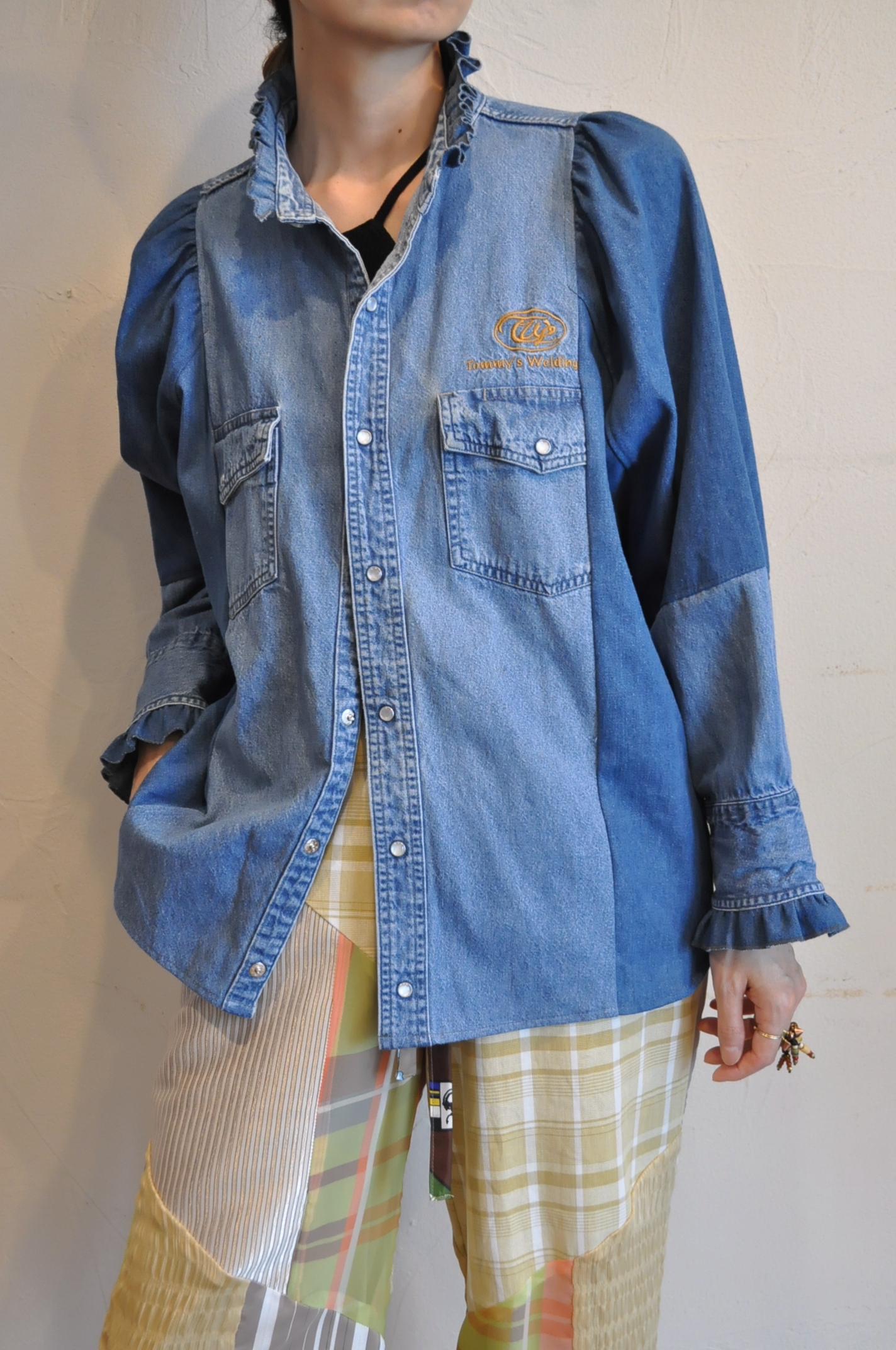 "RehersalL"リメイクデニム。