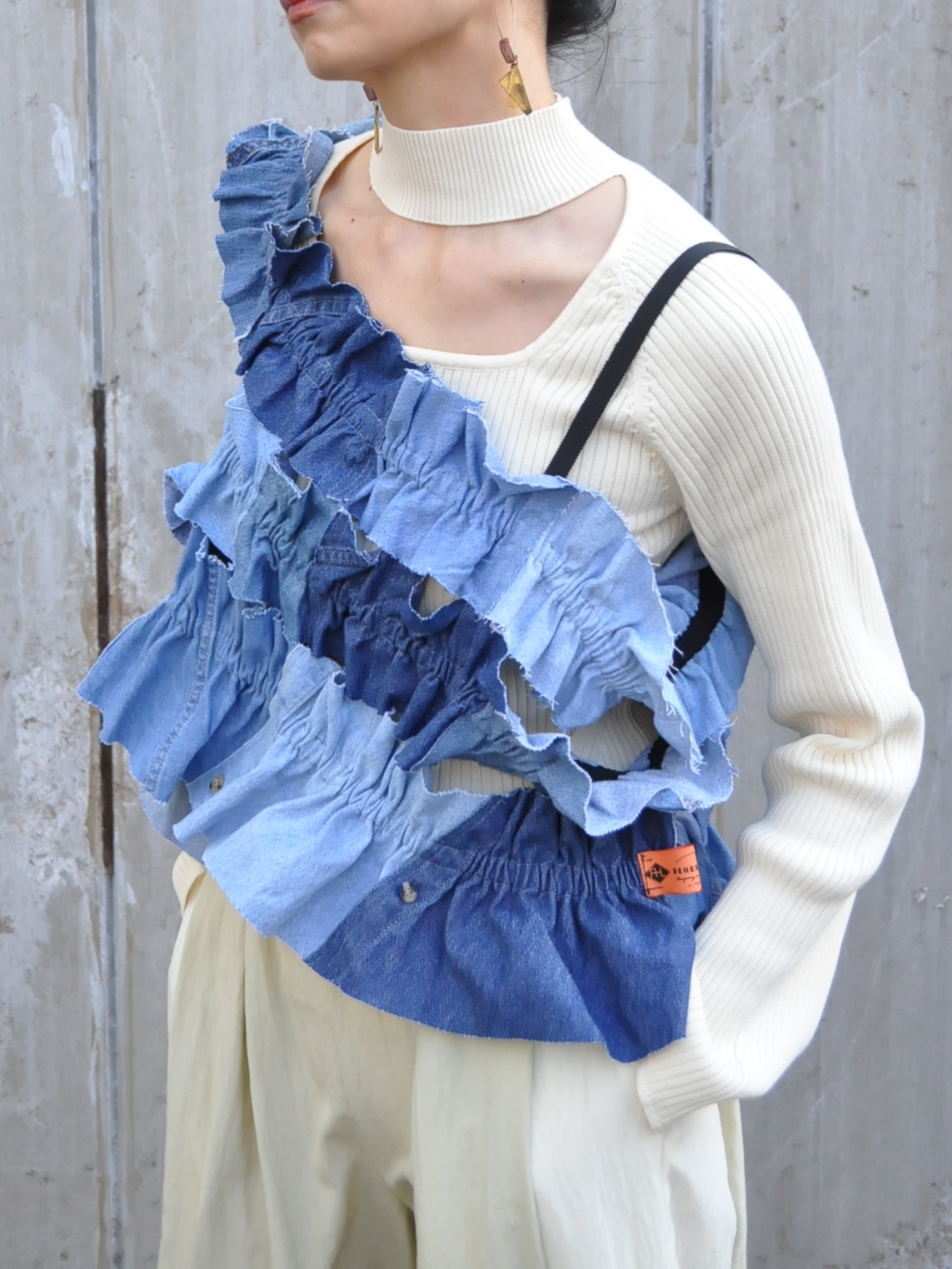 "RehersalL"新型パッチキャミ