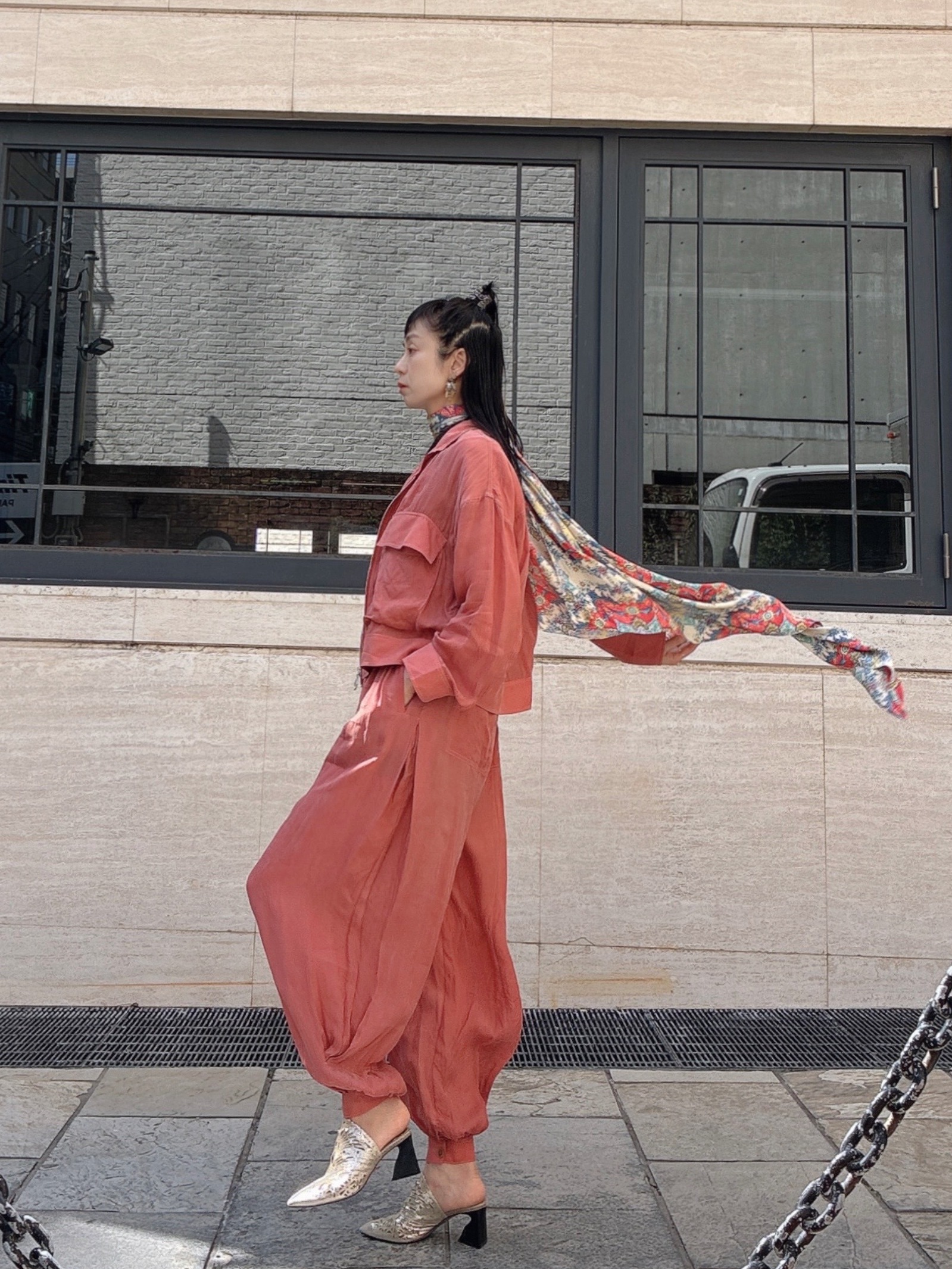 "LOOPER"ヴィンテージウェアのような深みのある風合い