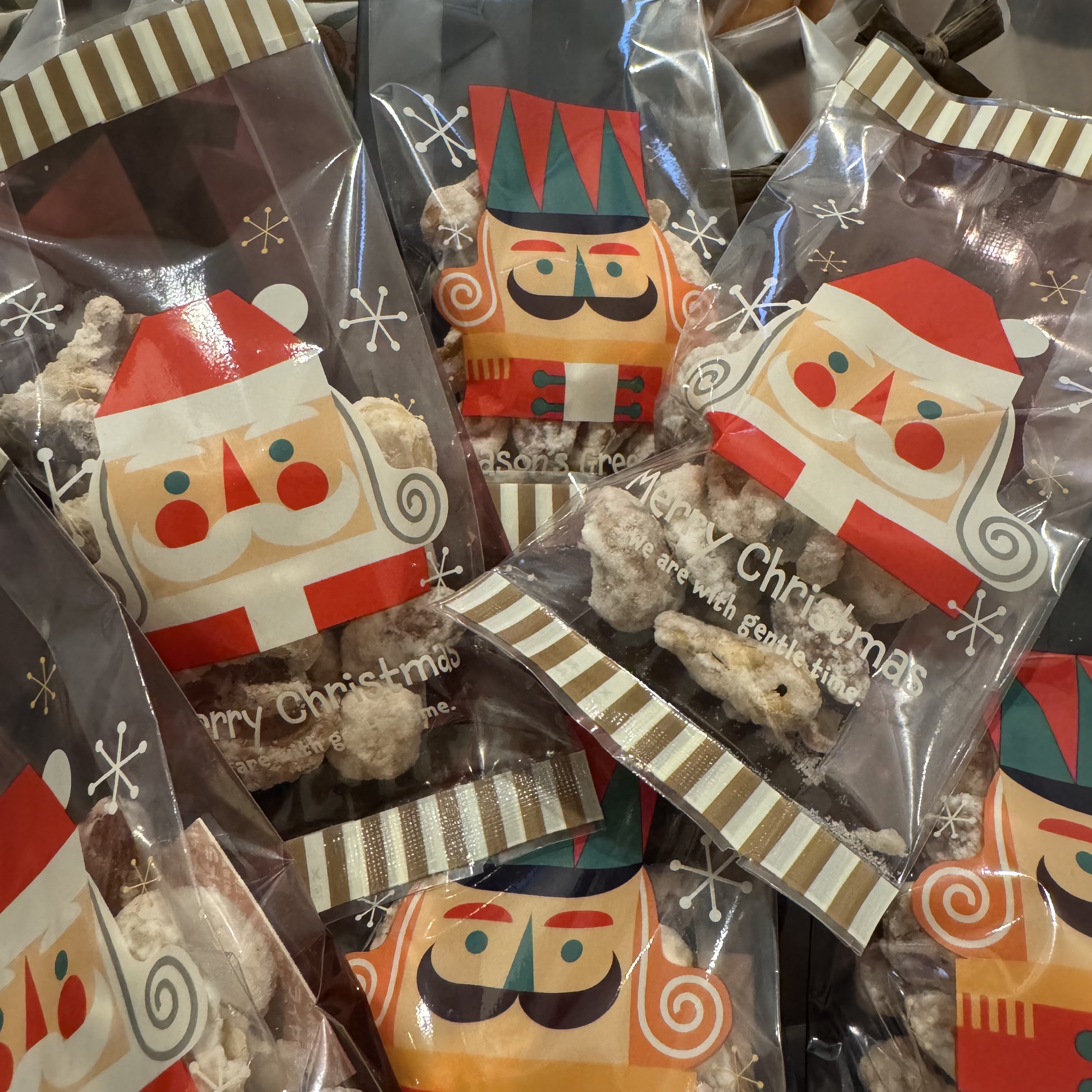 【雑司ヶ谷手創り市　本日開催です！】