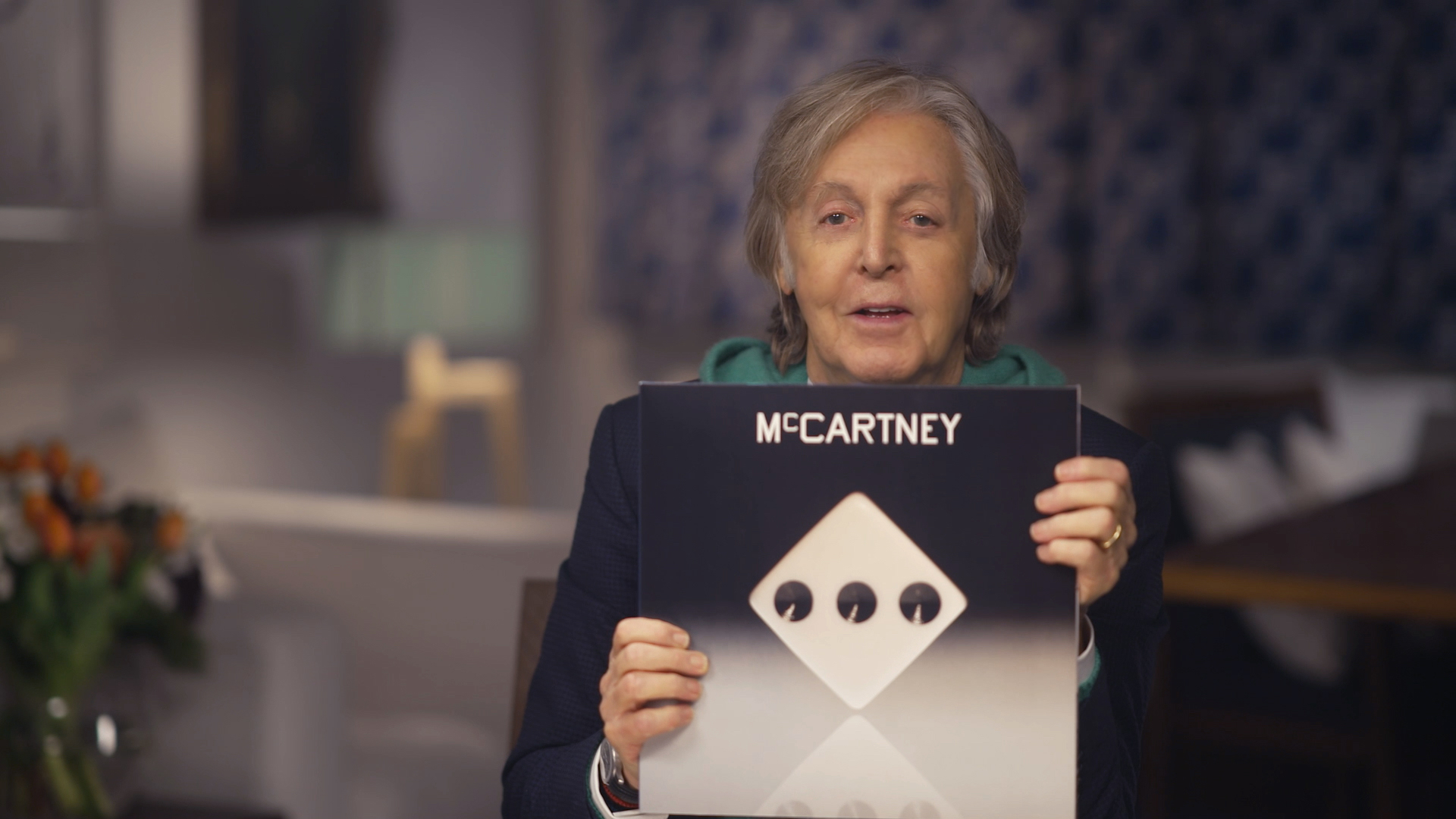 ポール・マッカートニー のソロアルバム「McCartneyⅢ」がカセットテープにて発売！